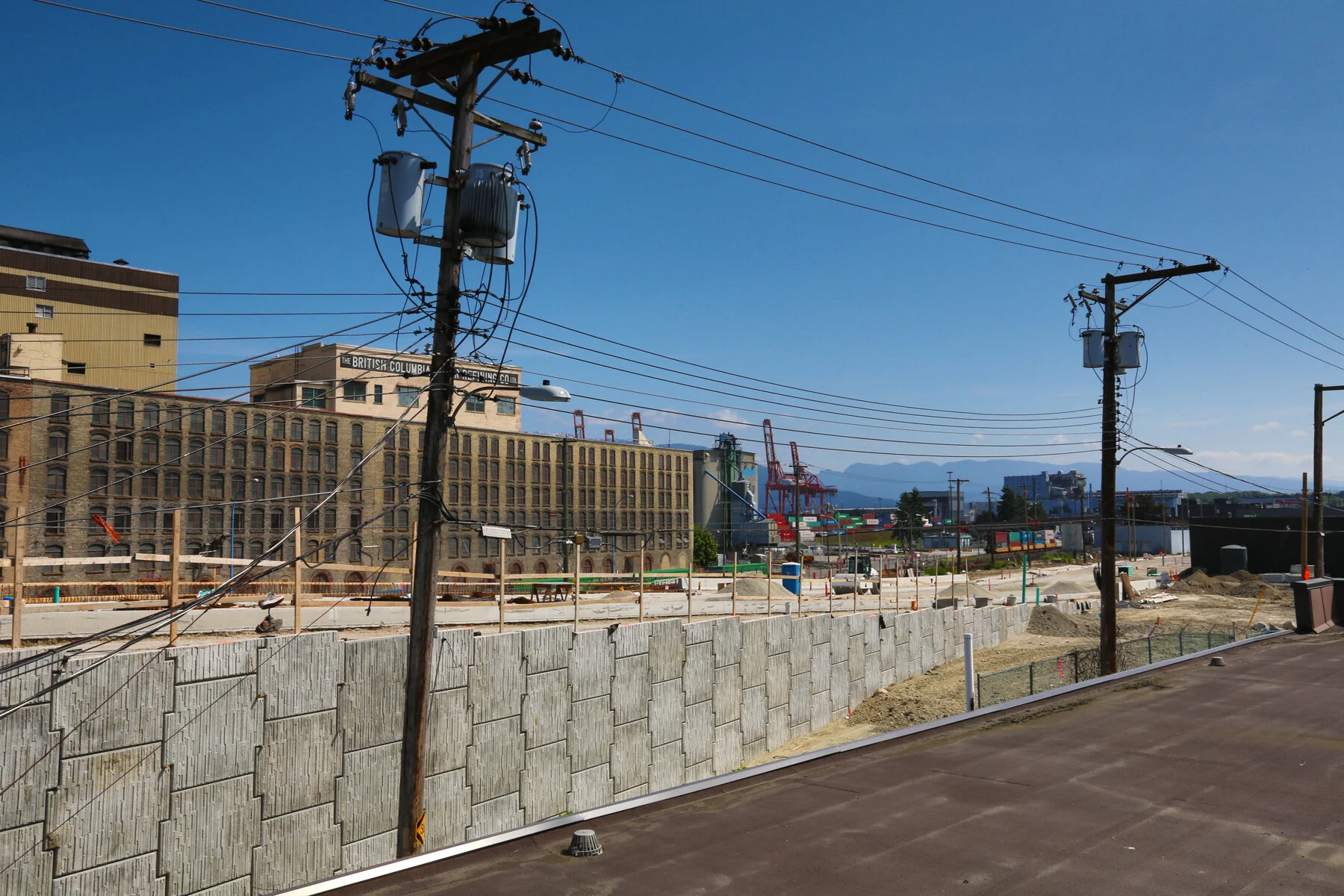 Powell Const_Jun 1_2014_HDR_F0801_4x6.jpg