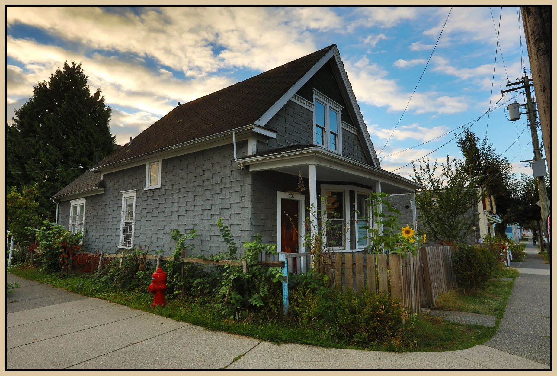 700 Vernon Dr_Sep 26_2017_HDR_B5538_4x6s.jpg