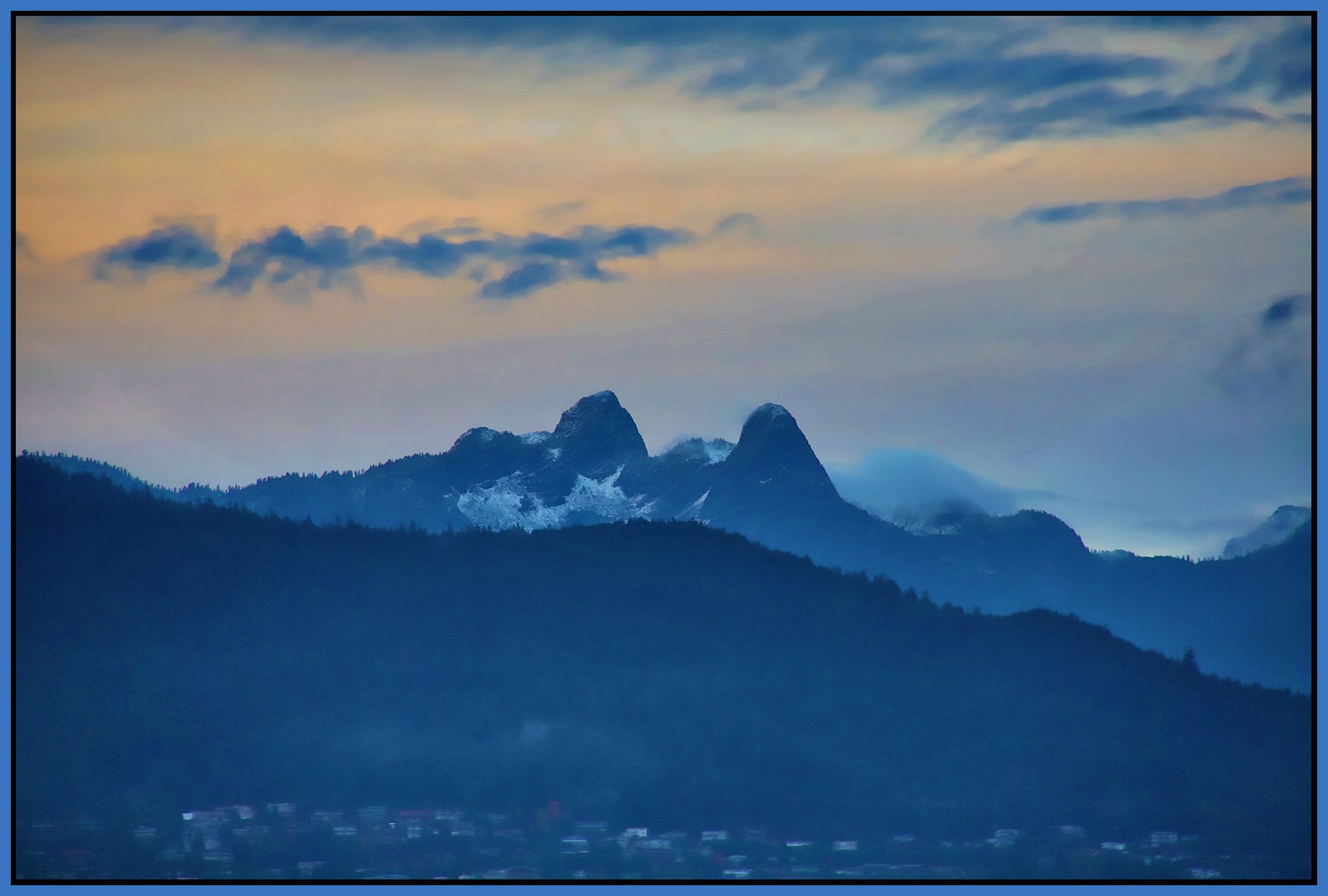 Lions Ears_Nov 8_2015_HDR_H0066_peShdngCntrst_4x6s.jpg