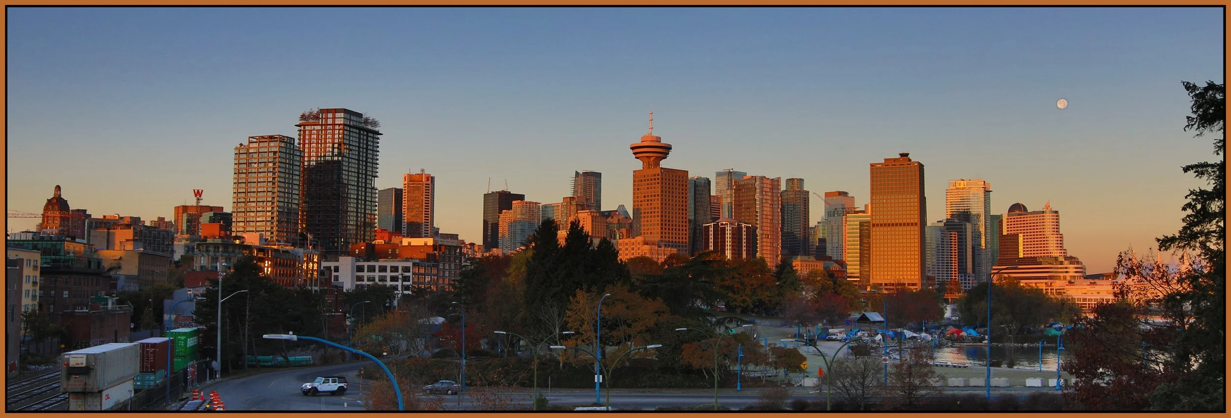 Vancouver from Main St Ramp LkgW_Nov 9_2022_HDR_4H4454Pan_4x12s.jpg