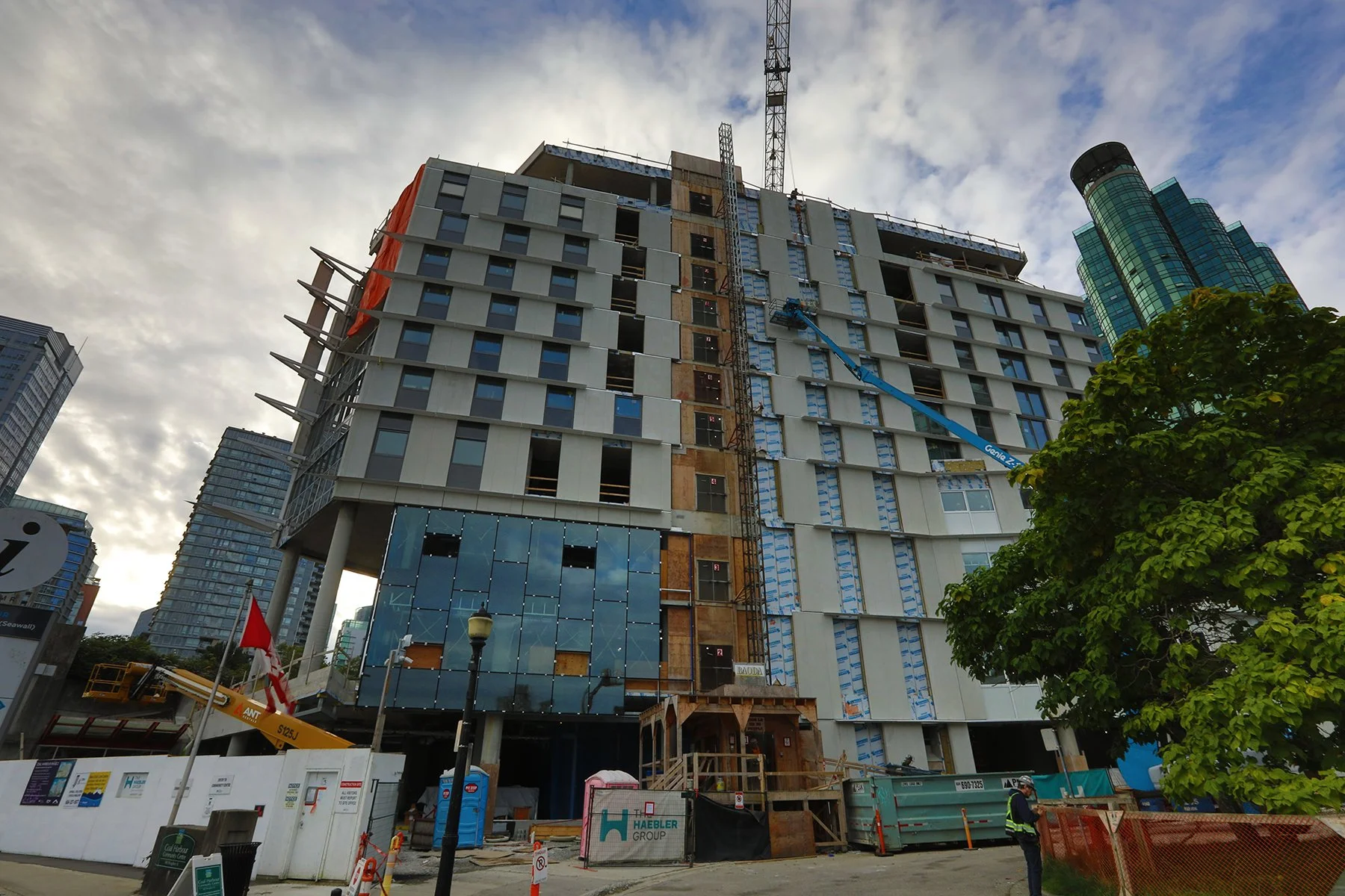 Coal Harbour Const_Oct 7_2024_HDR_5E2326_4x6.jpg