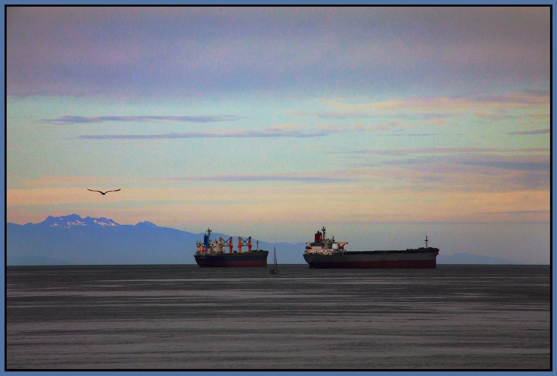 English Bay Ships_Jun 13_2023_CR2_5C0593_peFlttnHistgrm_4x6s.jpg