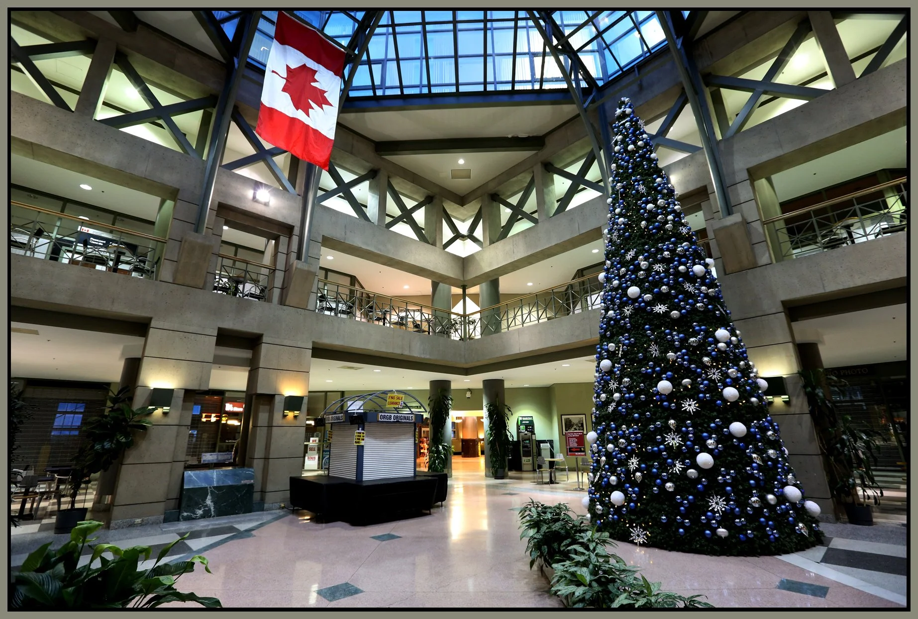 Sinclair Ctr_Jan 11_2013_C1631_4x6s.jpg