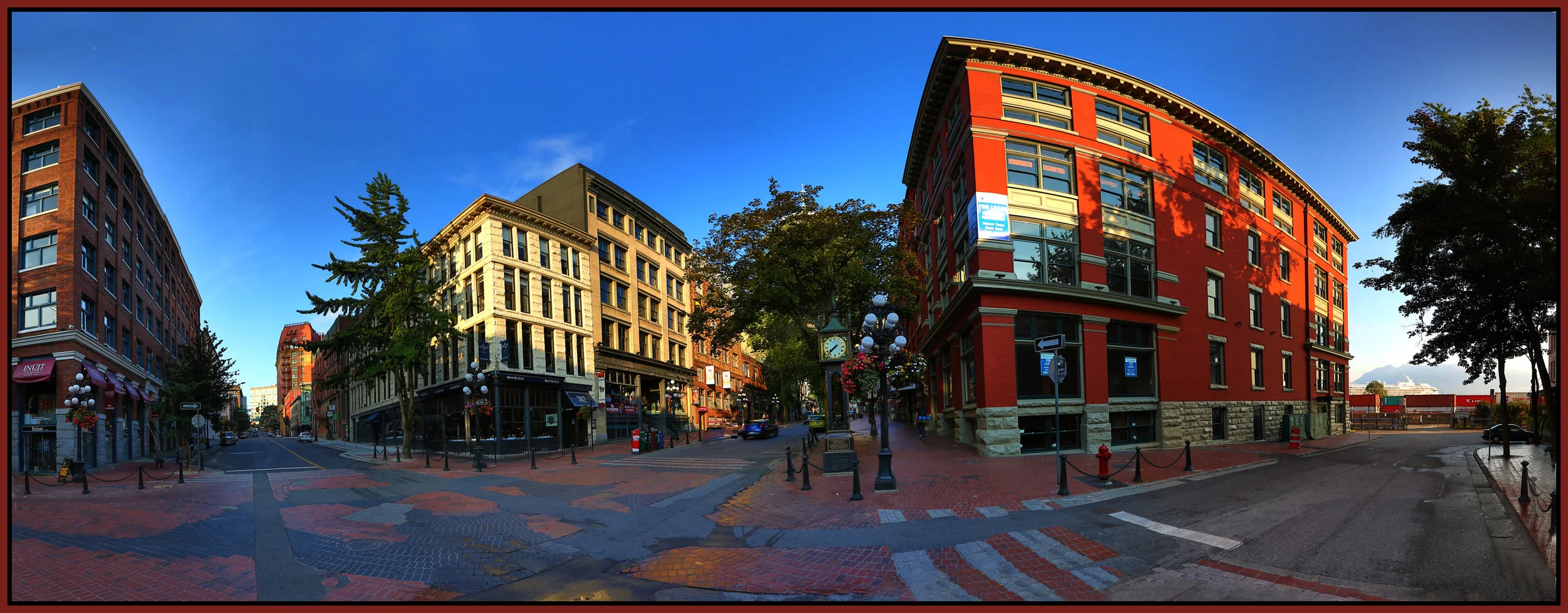 Gastown Clock_Aug18_2014_HDR_Pan_F1840_1_4x10s.jpg
