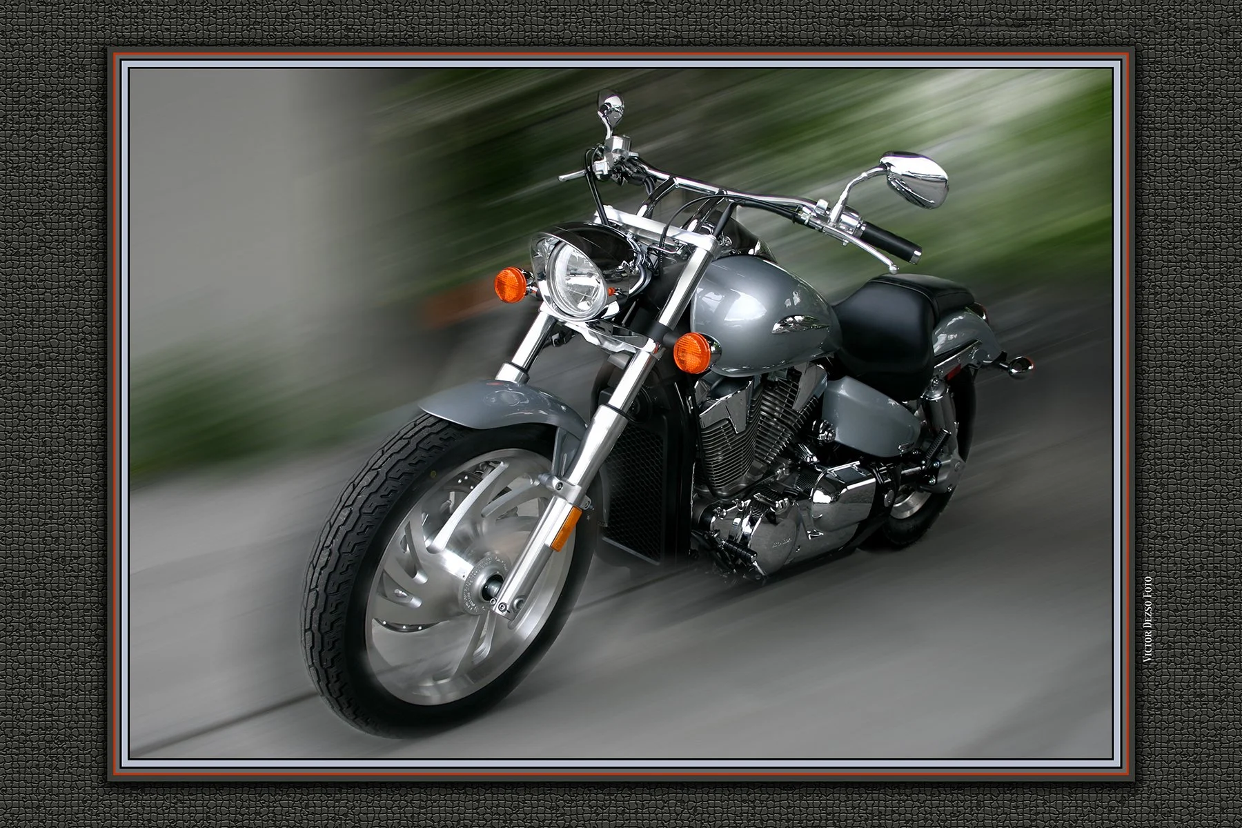 Harley VRod _3969_3_4x6s.jpg
