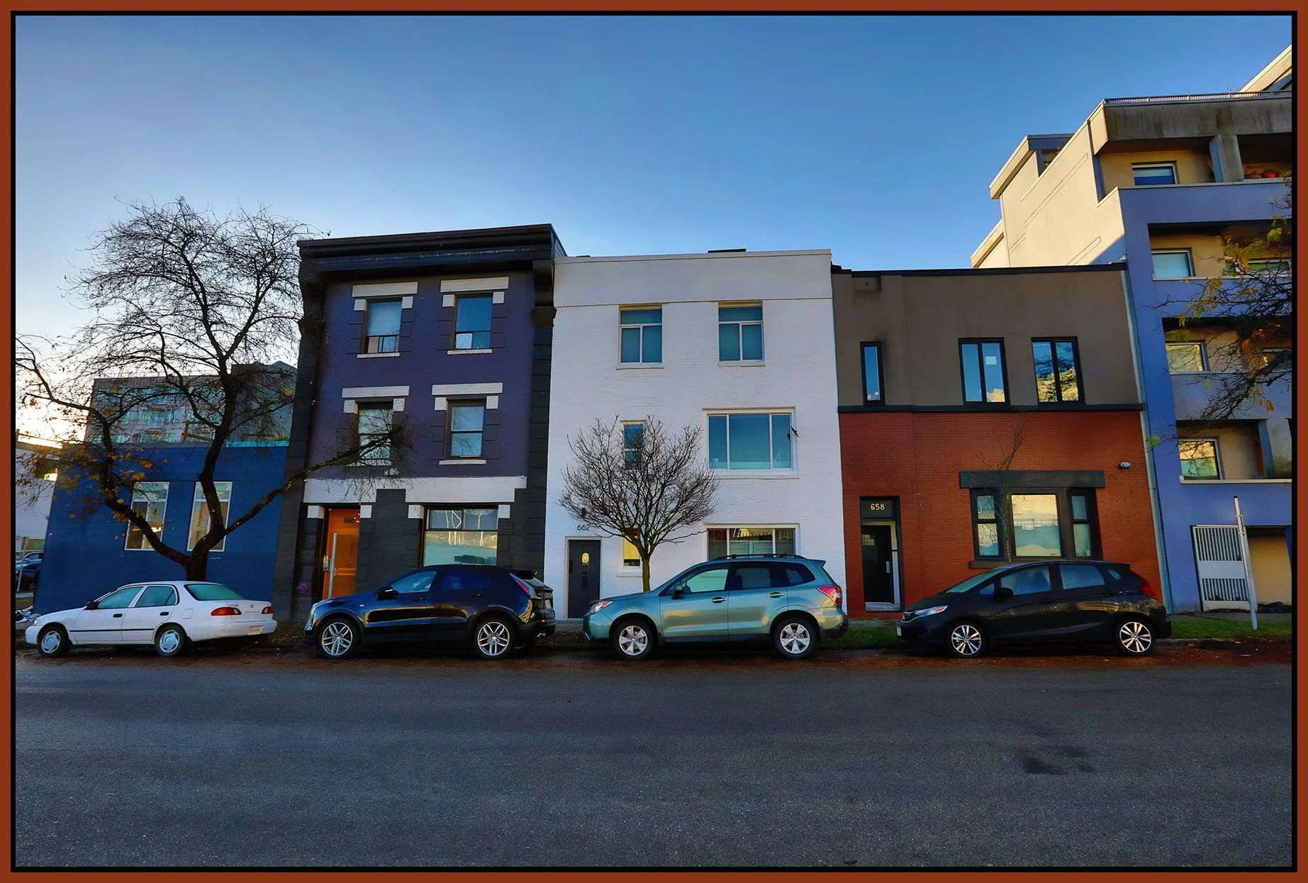 662 Alexander St_Nov 23_2023_HDR_5E0085_peShdngCntrst_4x6s.jpg
