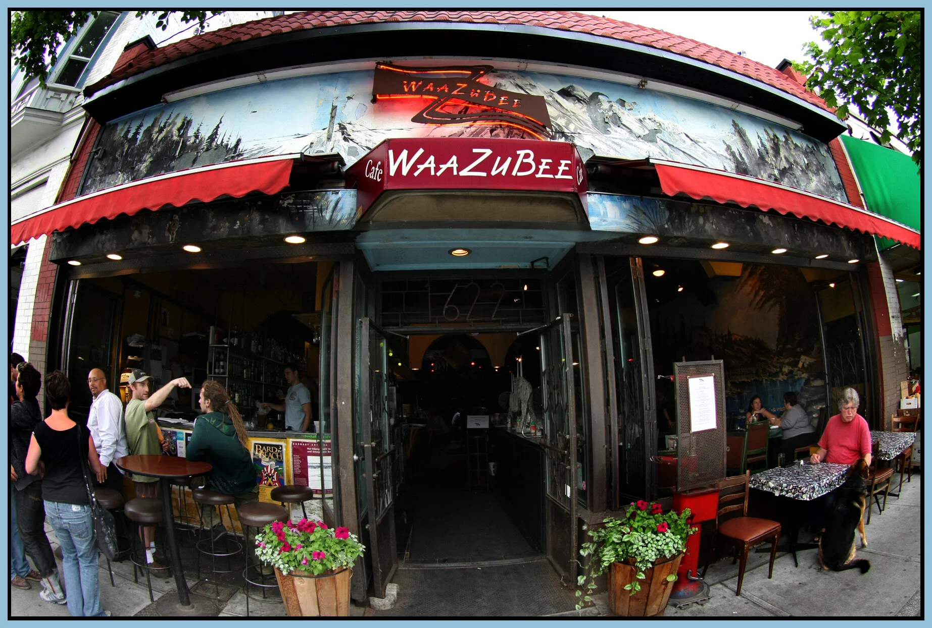 Cafe Waazubee_Jul 4_2008_4000_4x6s.jpg