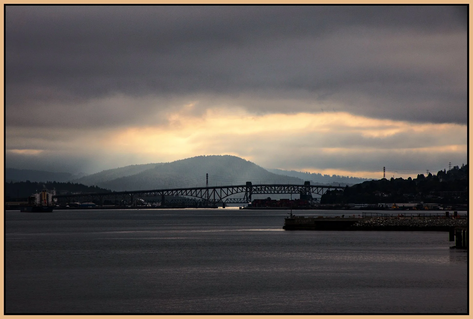 Vancouver Harbour LkgNE_Sep 6_2021_CR2_4G3046_peWw_4x6s.jpg
