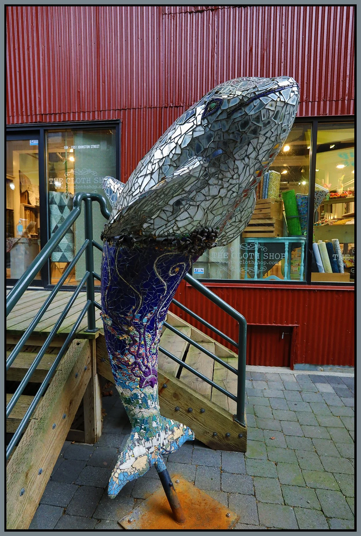 Dolphin on Granville Island_Jan 23_2022_HDR_5A7664_4x6s.jpg