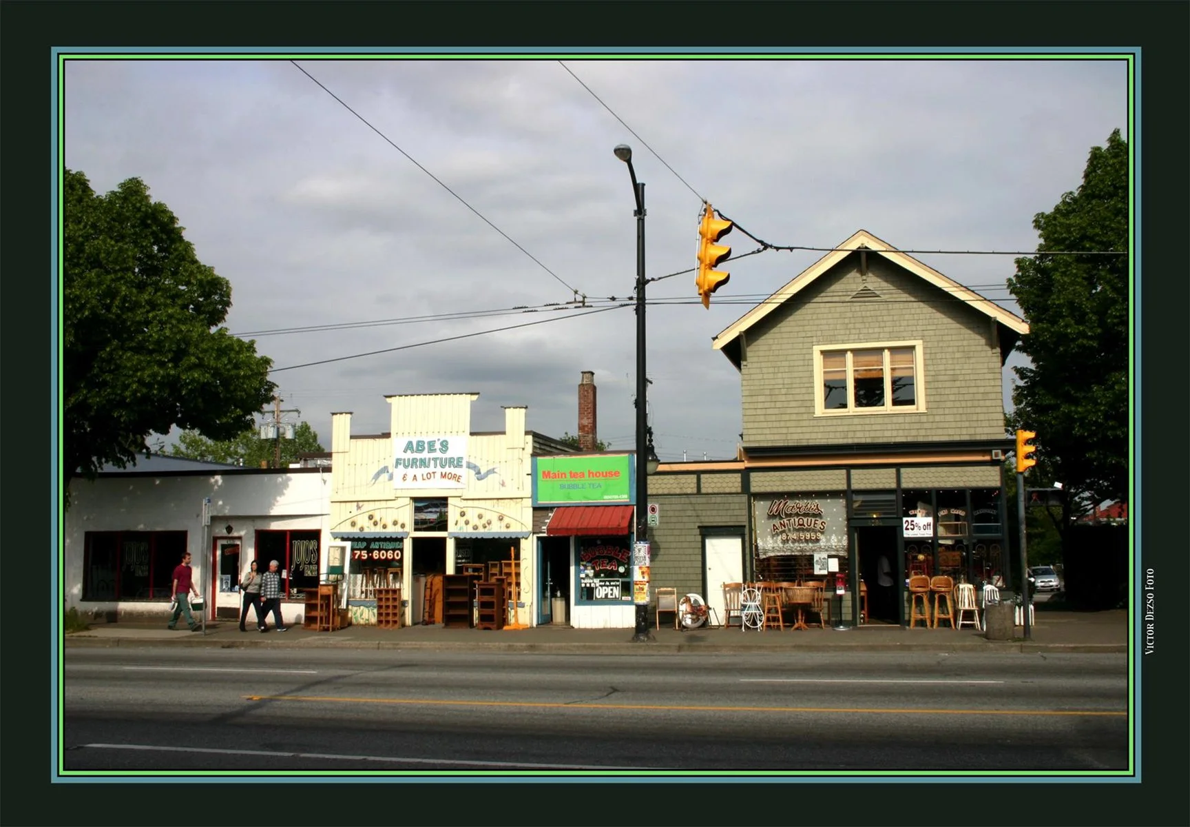 4386 Main St-Abe's Furniture 1970's.jpg