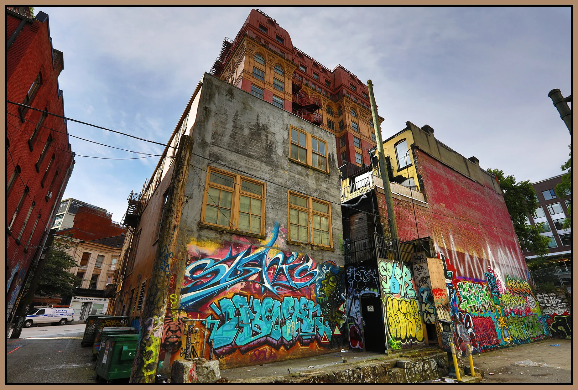 Gastown Alley Graffiti_Jun 19_2020_HDR_4F6287s.jpg