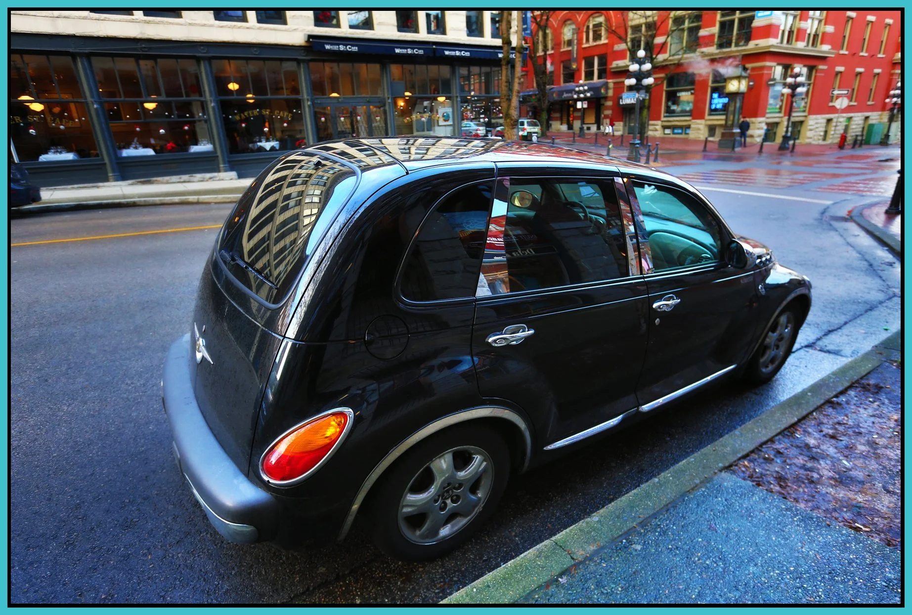 PT Cruizer_Gastown_Dec 20_2015_HDR_H9576v_4x6s.jpg