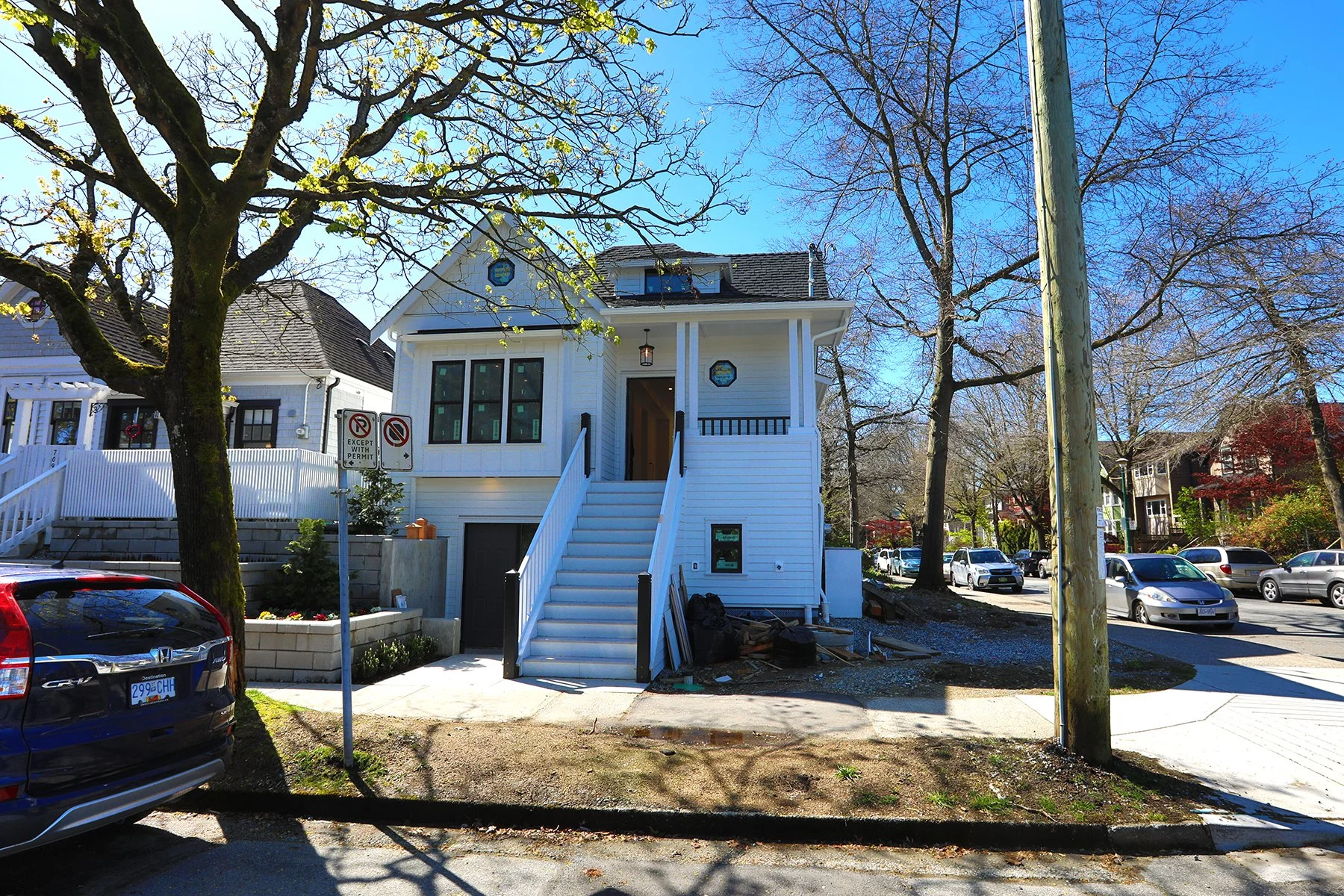 703 Heatley St Const_Apr 12_2024_HDR_4H6791_4x6.jpg