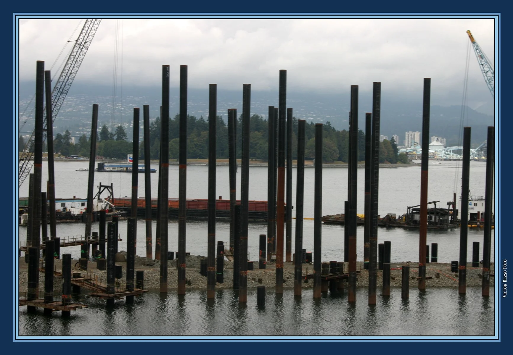 Coal Harbor Const_Aug 28_2005_8266_4x6s.jpg