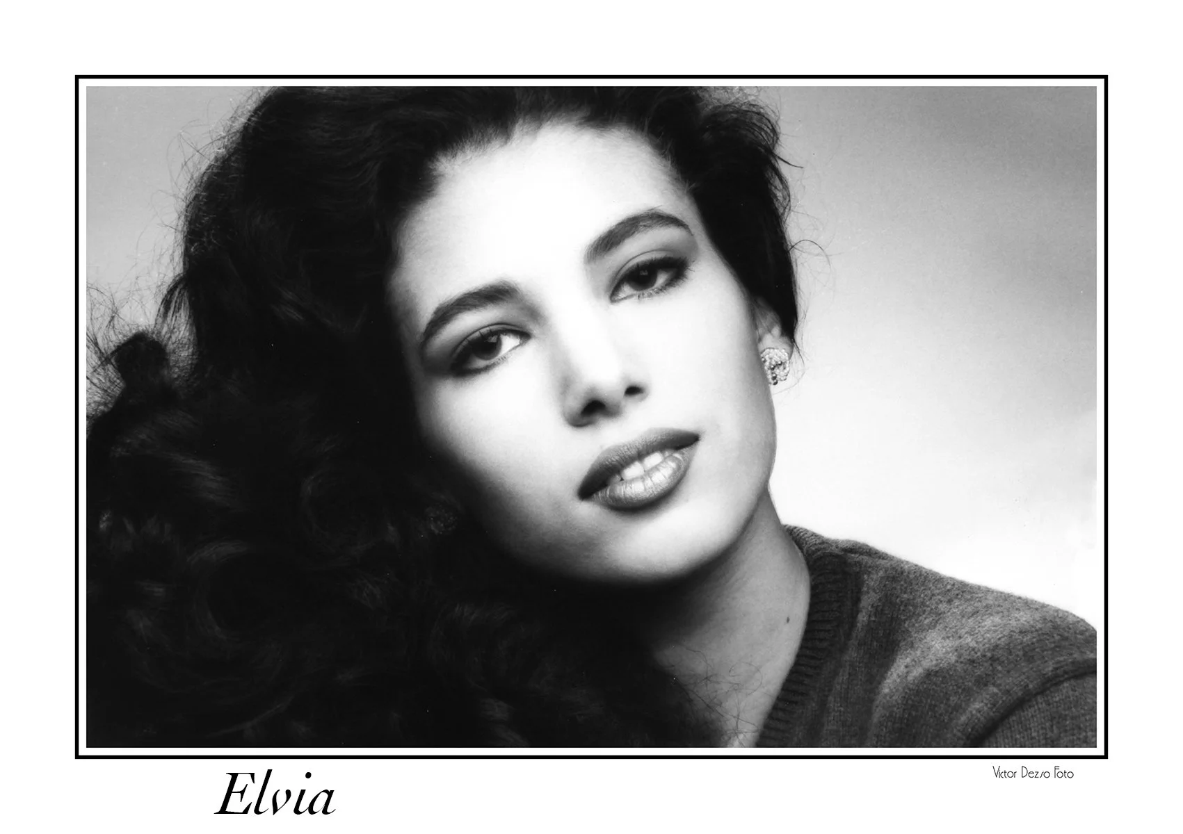 Elvia_3290_4x6.jpg
