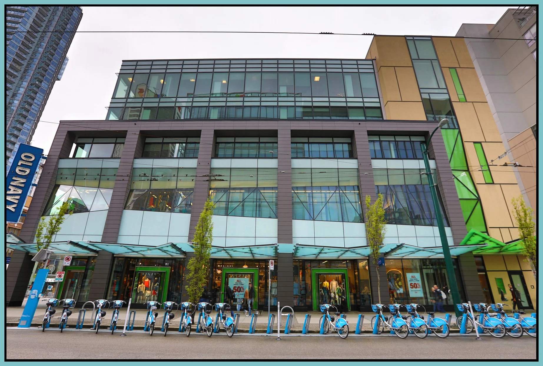 Robson at Granville_May 16_2017_HDR_A5845_4x6s.jpg