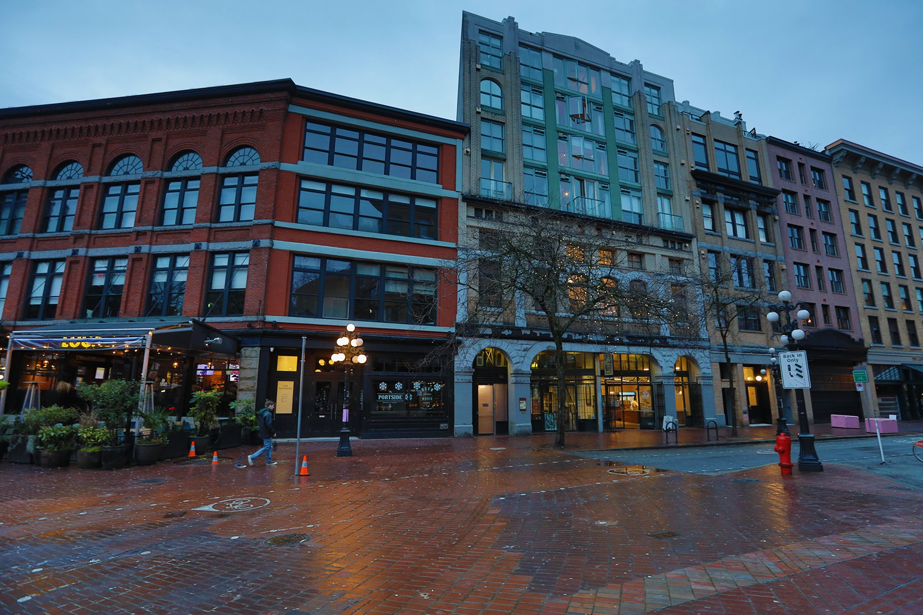 Gastown Maple Tree Square_Jan 3_2026_HDR_4K6982_4x6.jpg