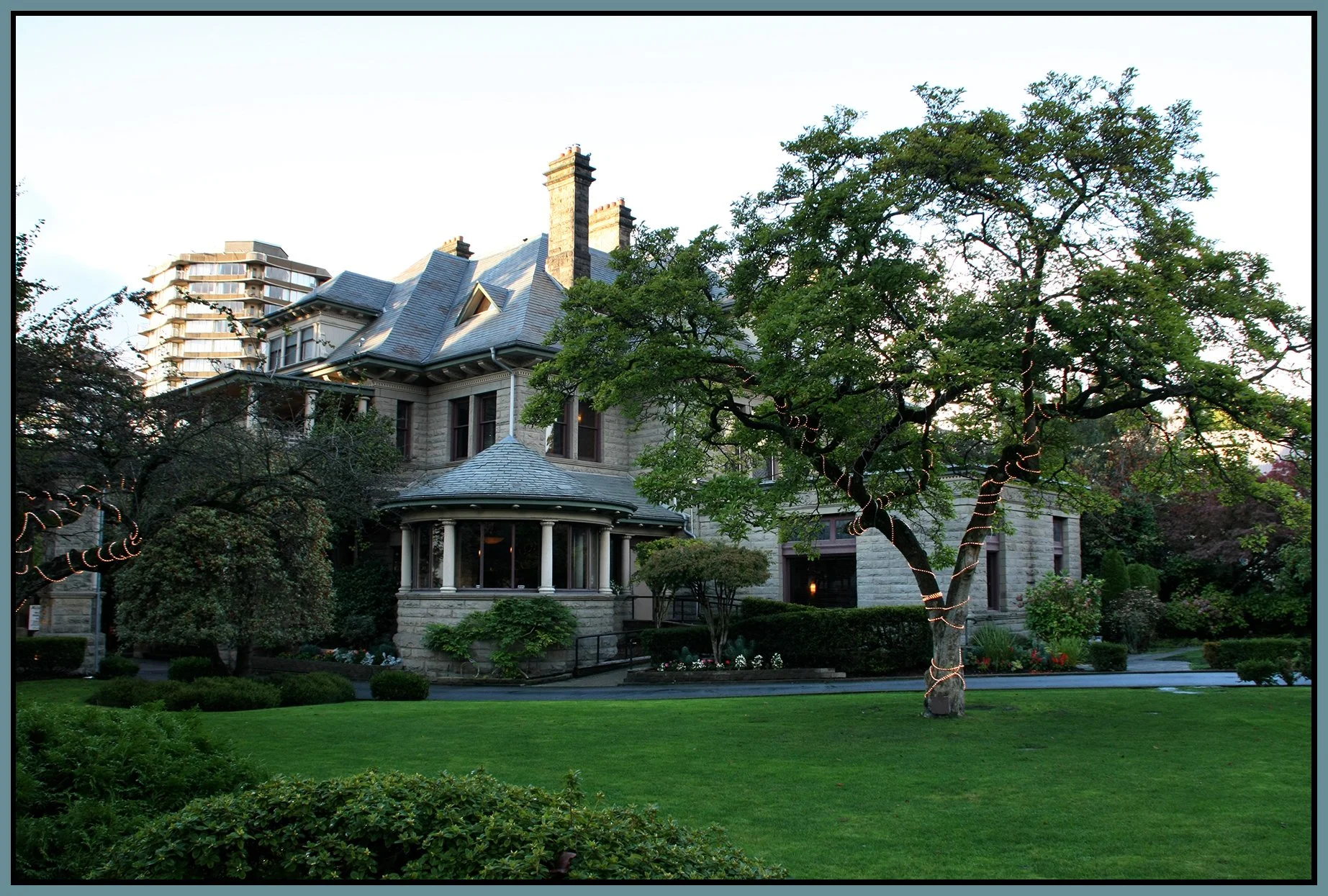 1523 Davie St Romanos Macaroni_Oct 2007_2380_4x6s.jpg