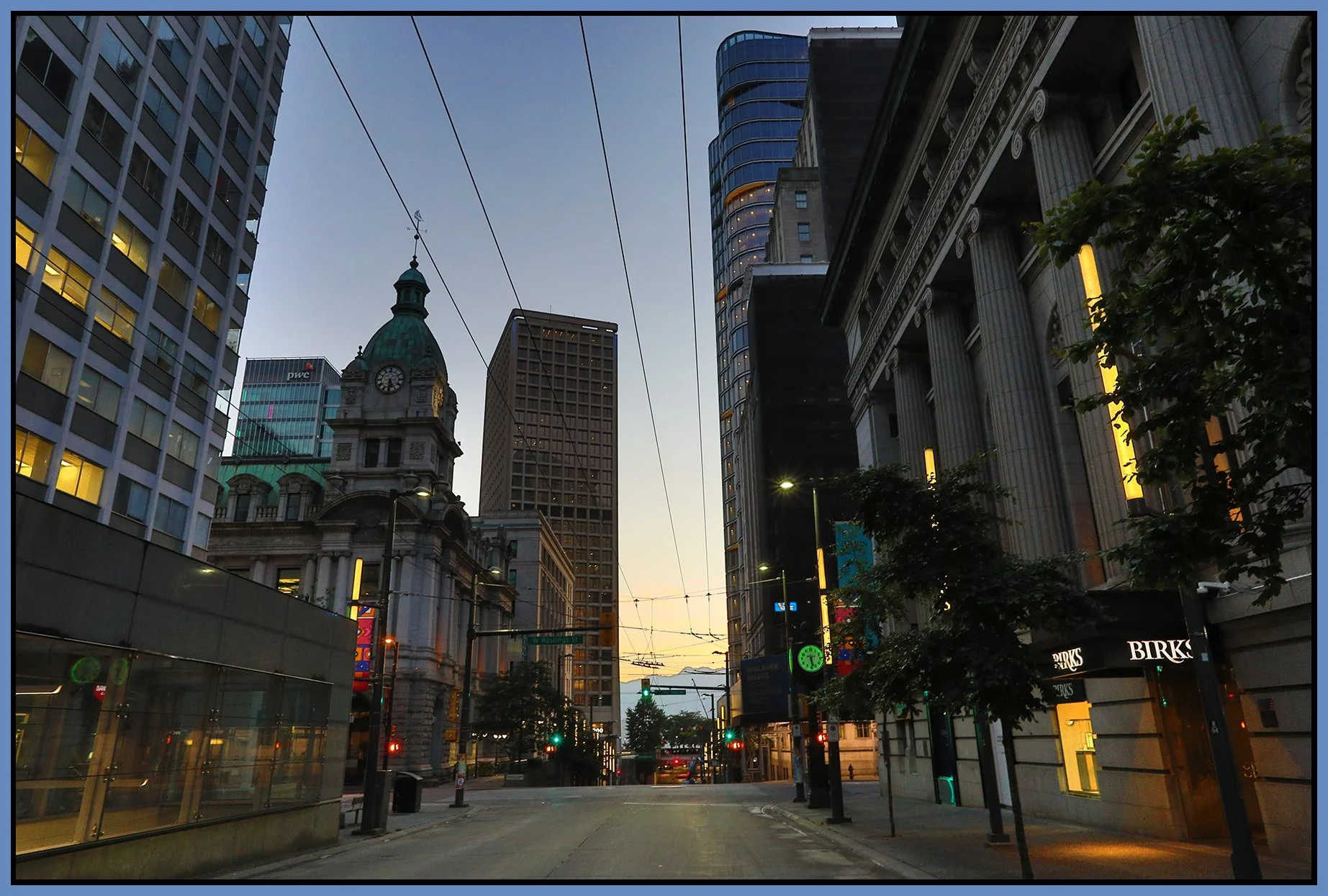 400 Granville St LkgN_Jul 28_2022_HDR_5B3394_4x6s.jpg