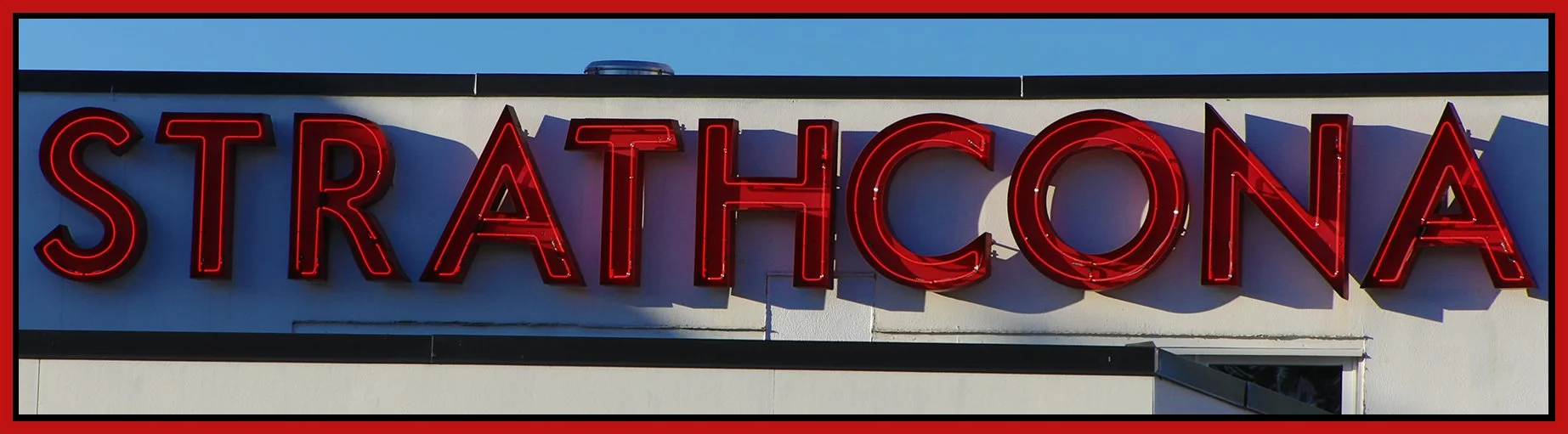Strathcona Beer Sign_Mar 8_2022_HDR_5B0365_1_2x6s.jpg