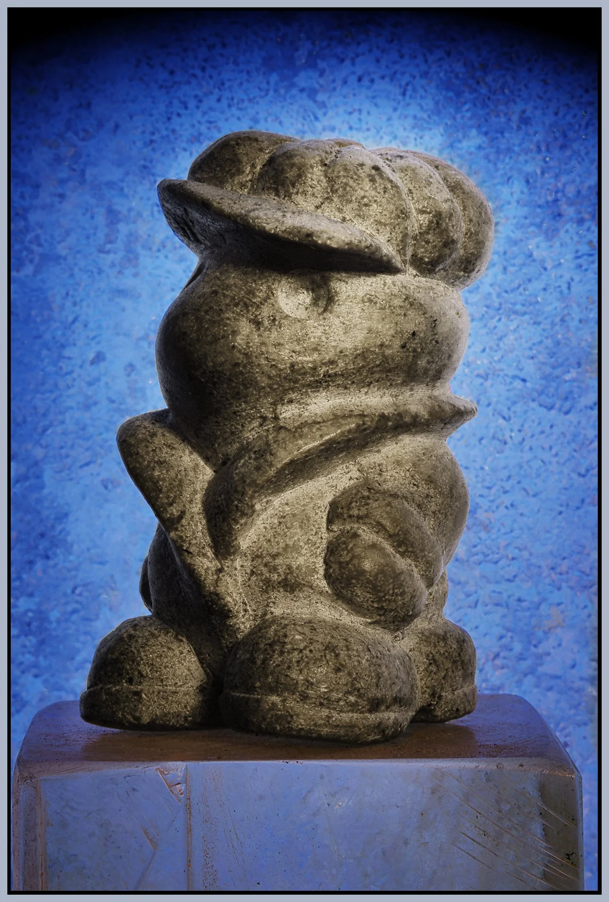 Soapstone Little Man With Big Boots Carving_Dec 22_2022_HDR_5D1003_peShrpfctBr_4x6s.jpg