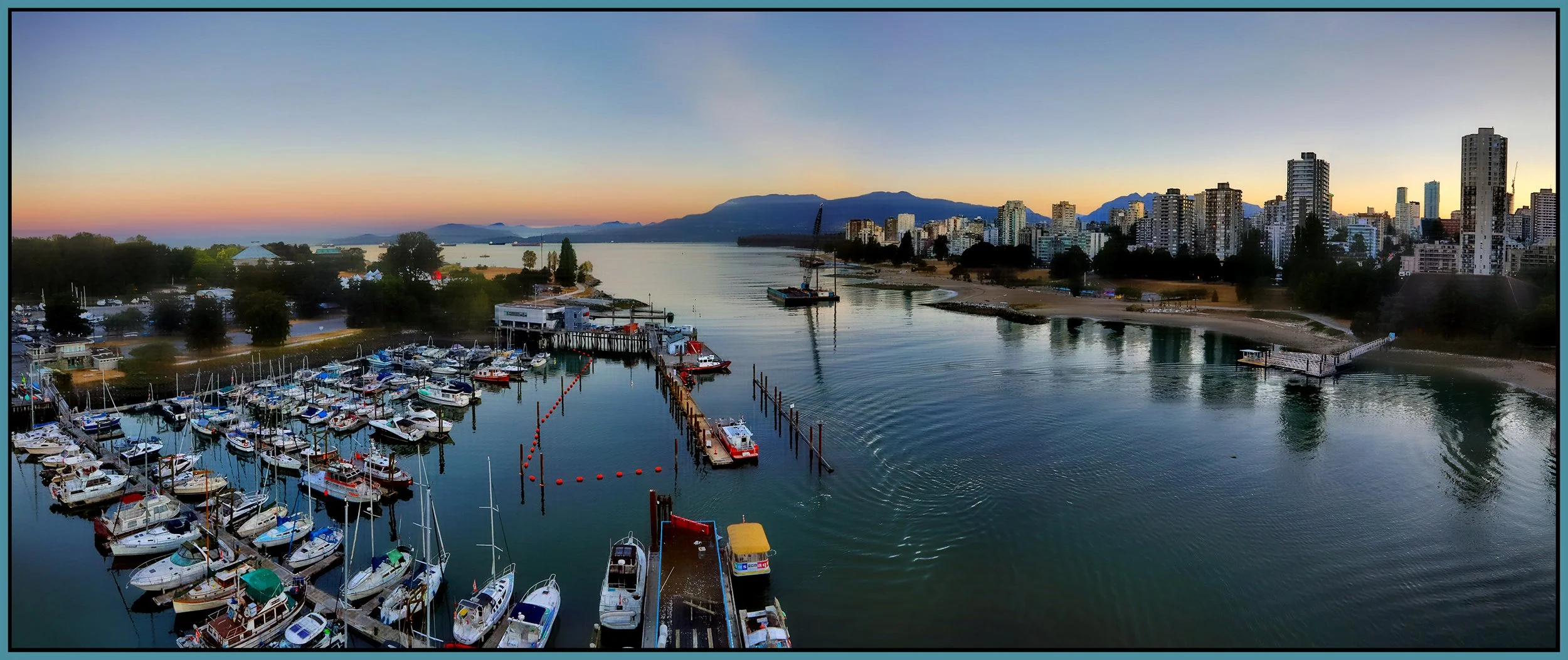 Burrard Bridge LkgNW_Sep 8_2022_HDR_Pan_5B8075_peHdr2013_1_4x10s.jpg