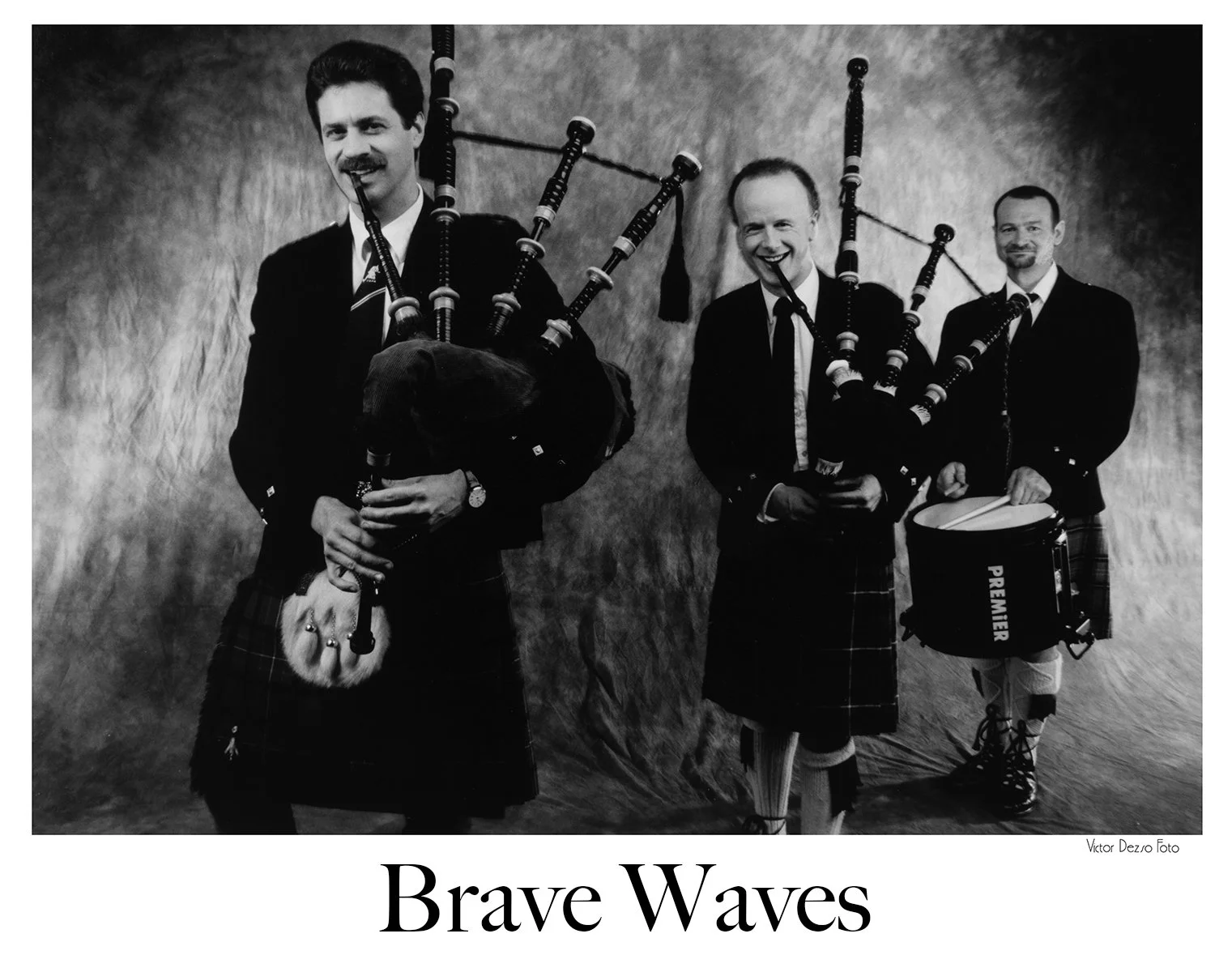 Brave Waves_1529_4x5.jpg