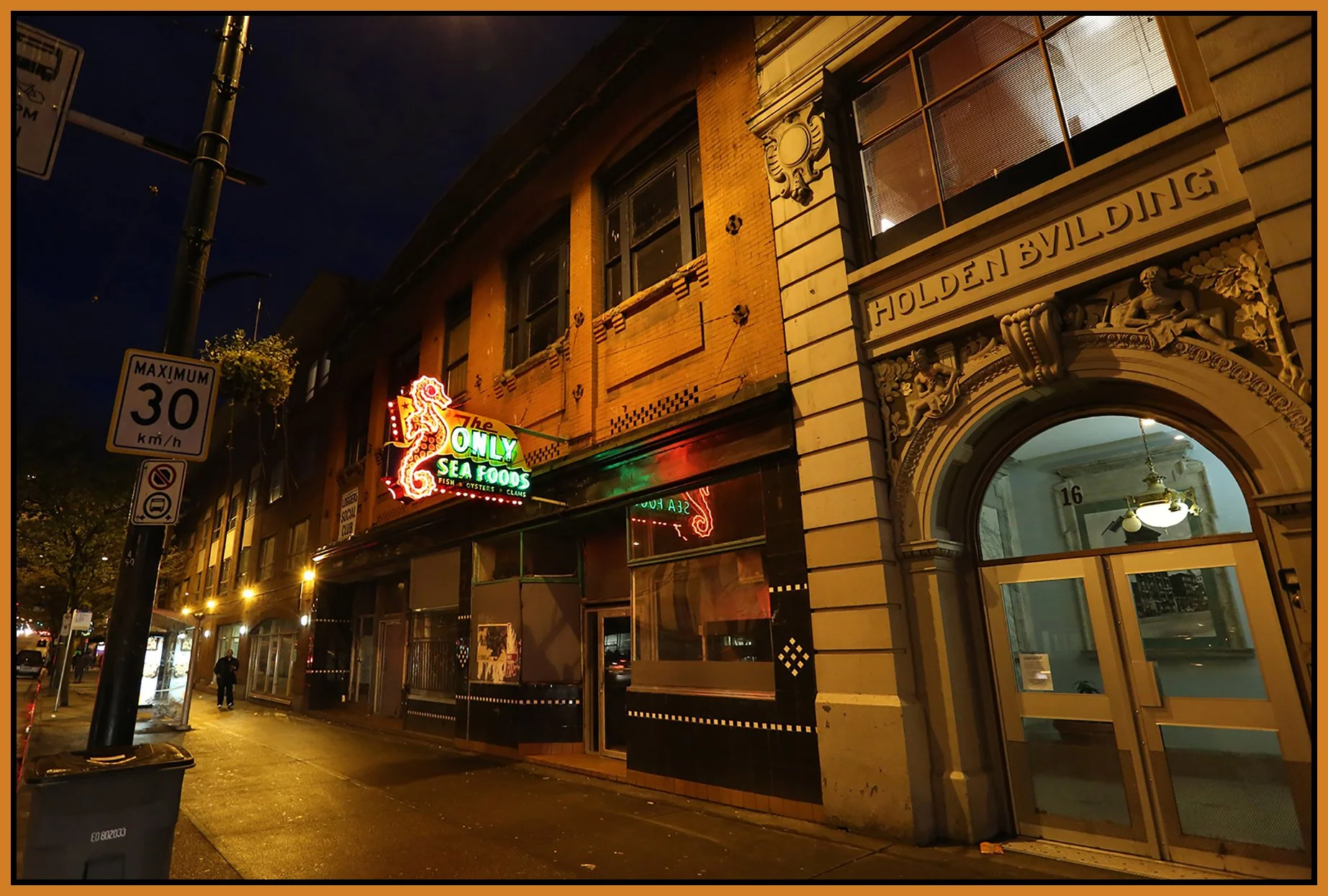 Hastings The Only_Apr 18_2012_C2442_4x6s.jpg