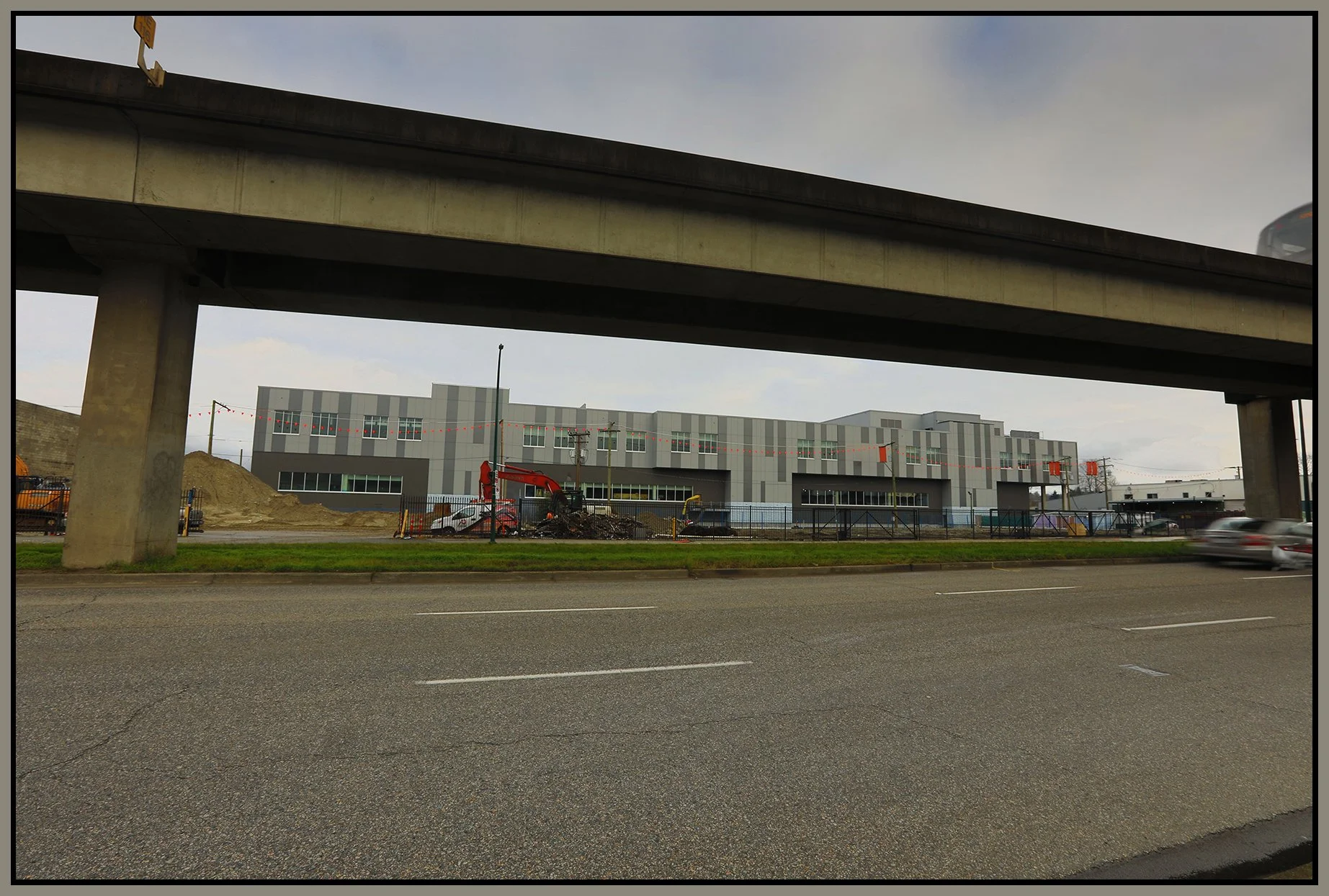 855 Terminal Const_Jan 8_2025_HDR_5E7373_4x6s.jpg