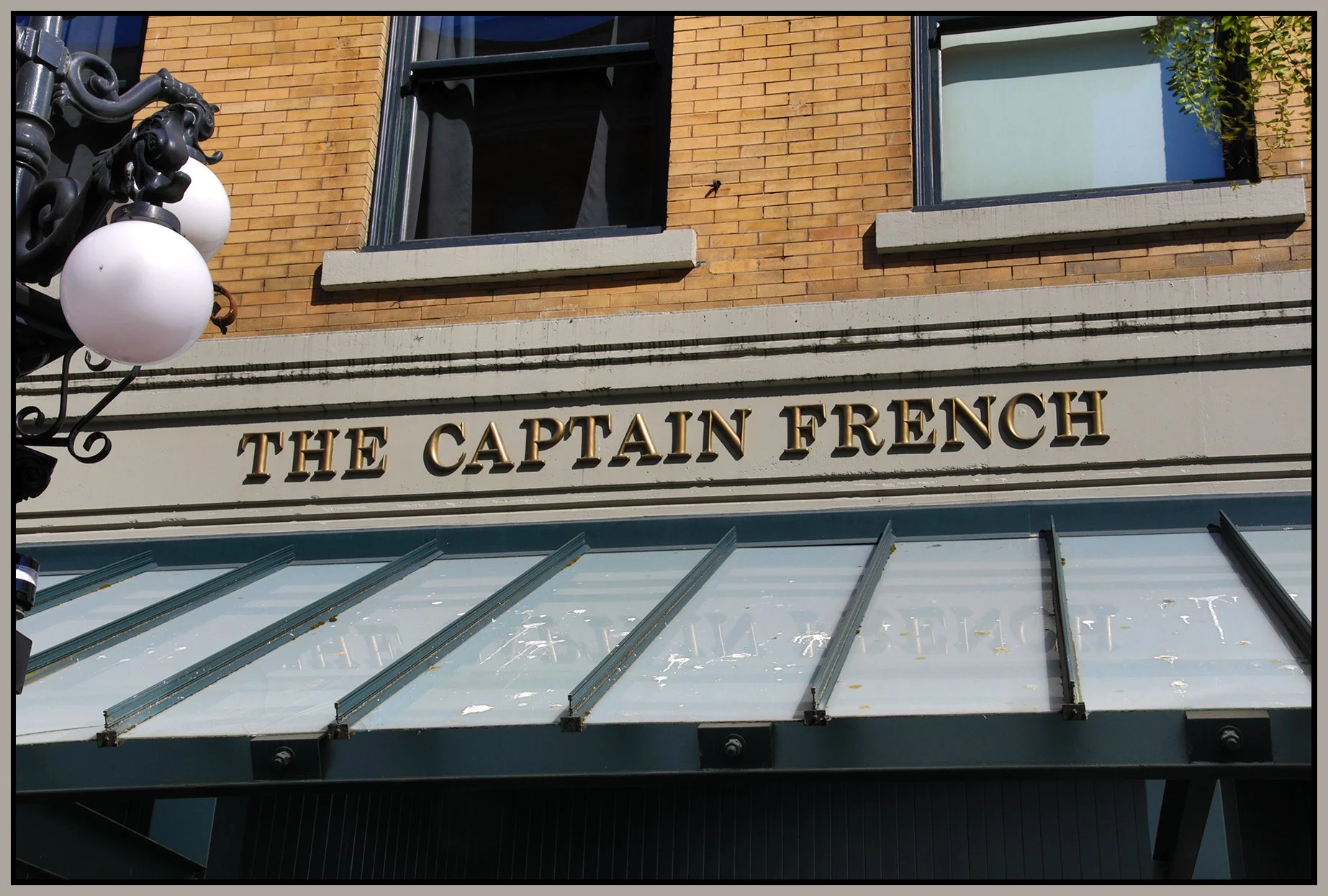 The Captain French Sign_Aug 10_2026_HDR_4L0067_4x6s.jpg