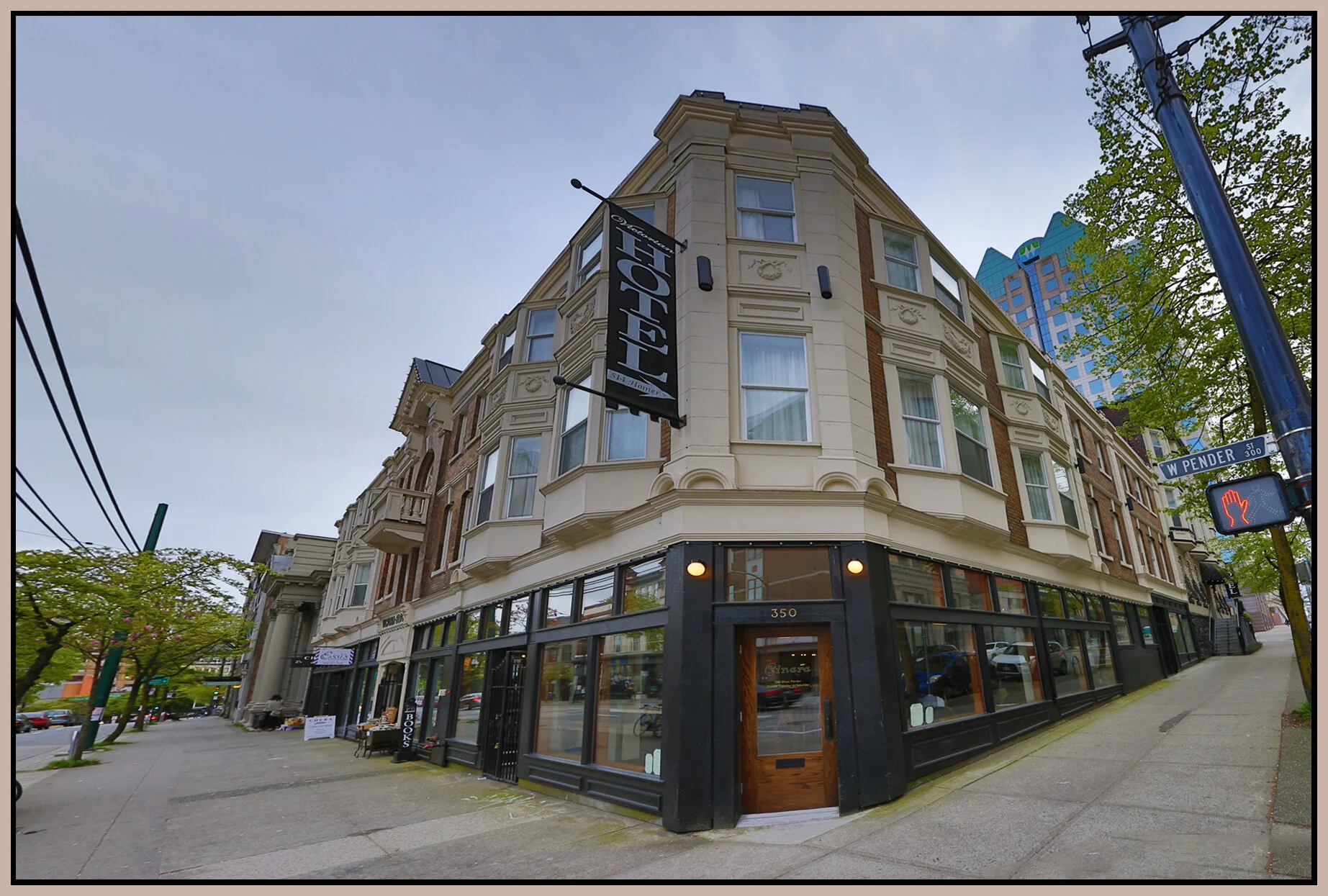 350 Pender_Apr 26_2014_HDR_Pan_E6911_4x6s.jpg