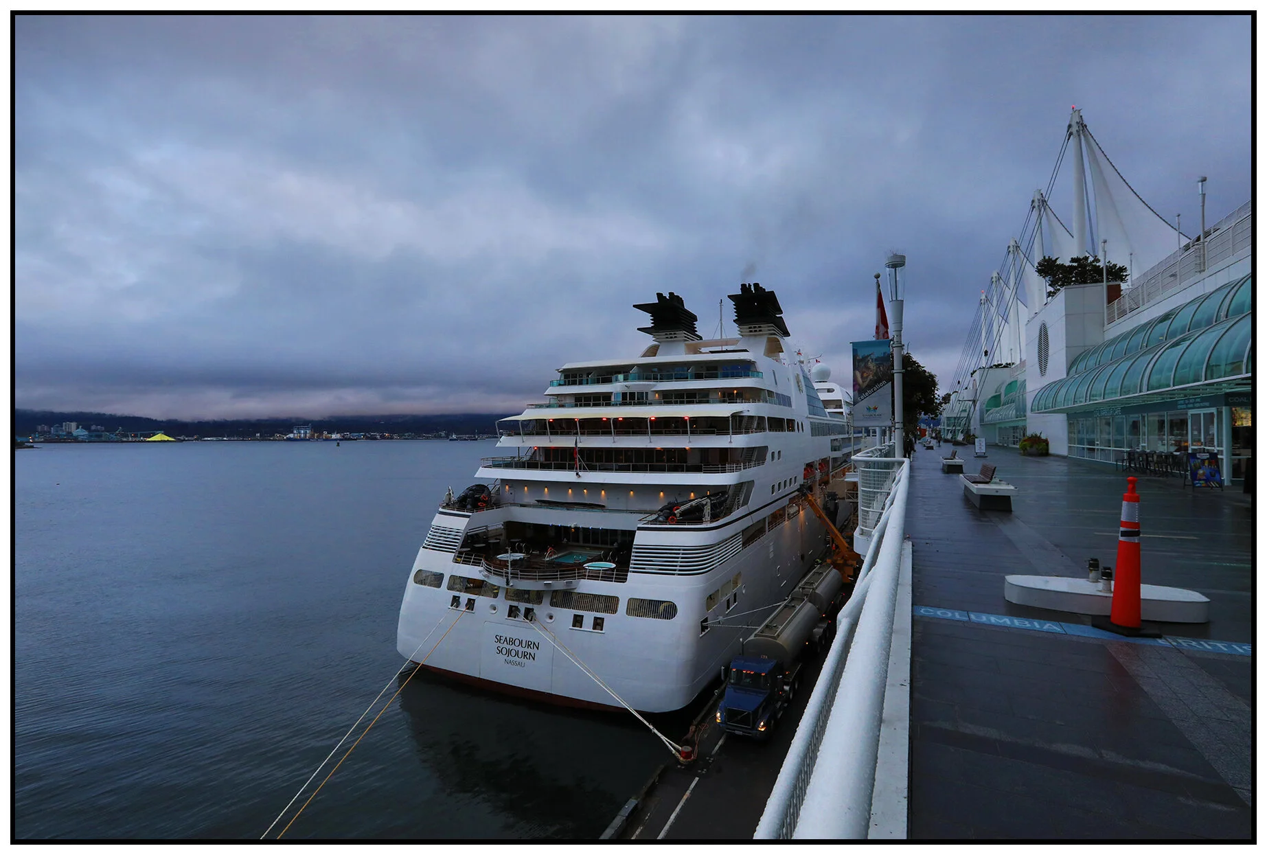 Canada Place Ship_Sep 26_2019_HDR_F5238_4x6s.jpg