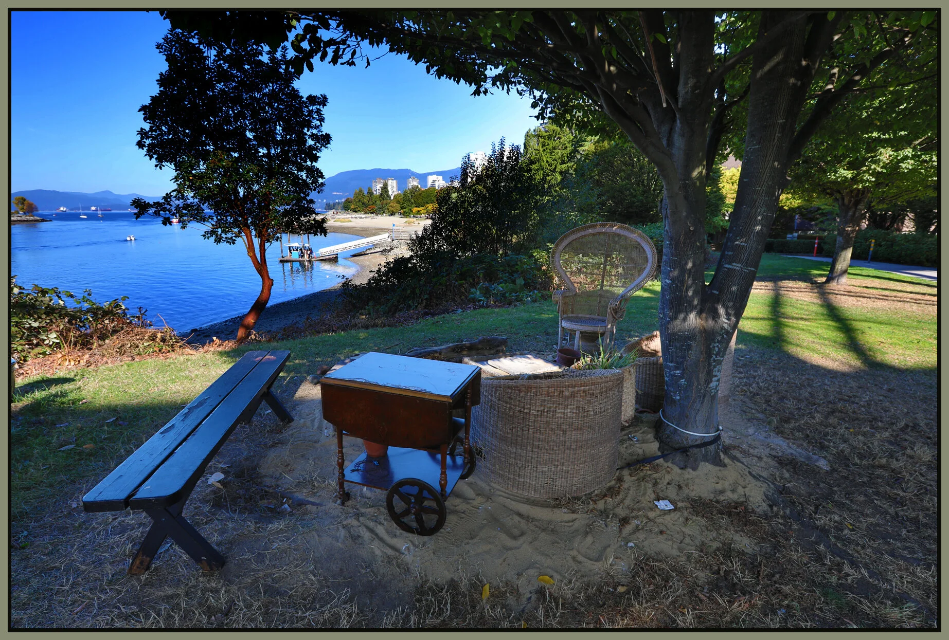 Bench at English Bay_Oct 4_2017_HDR_B8746_4x6s.jpg
