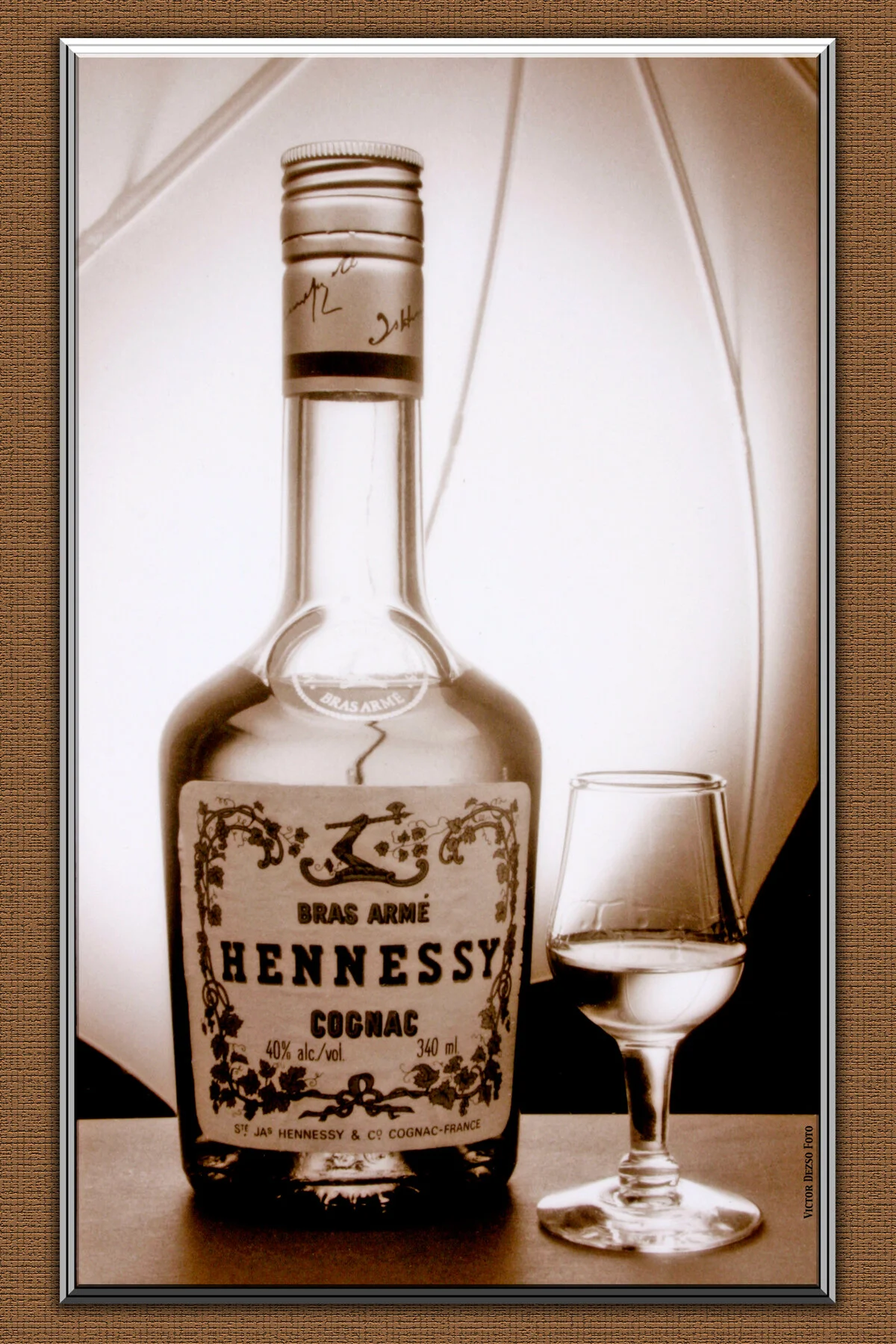 Hennessy_4227_2_4x6.jpg