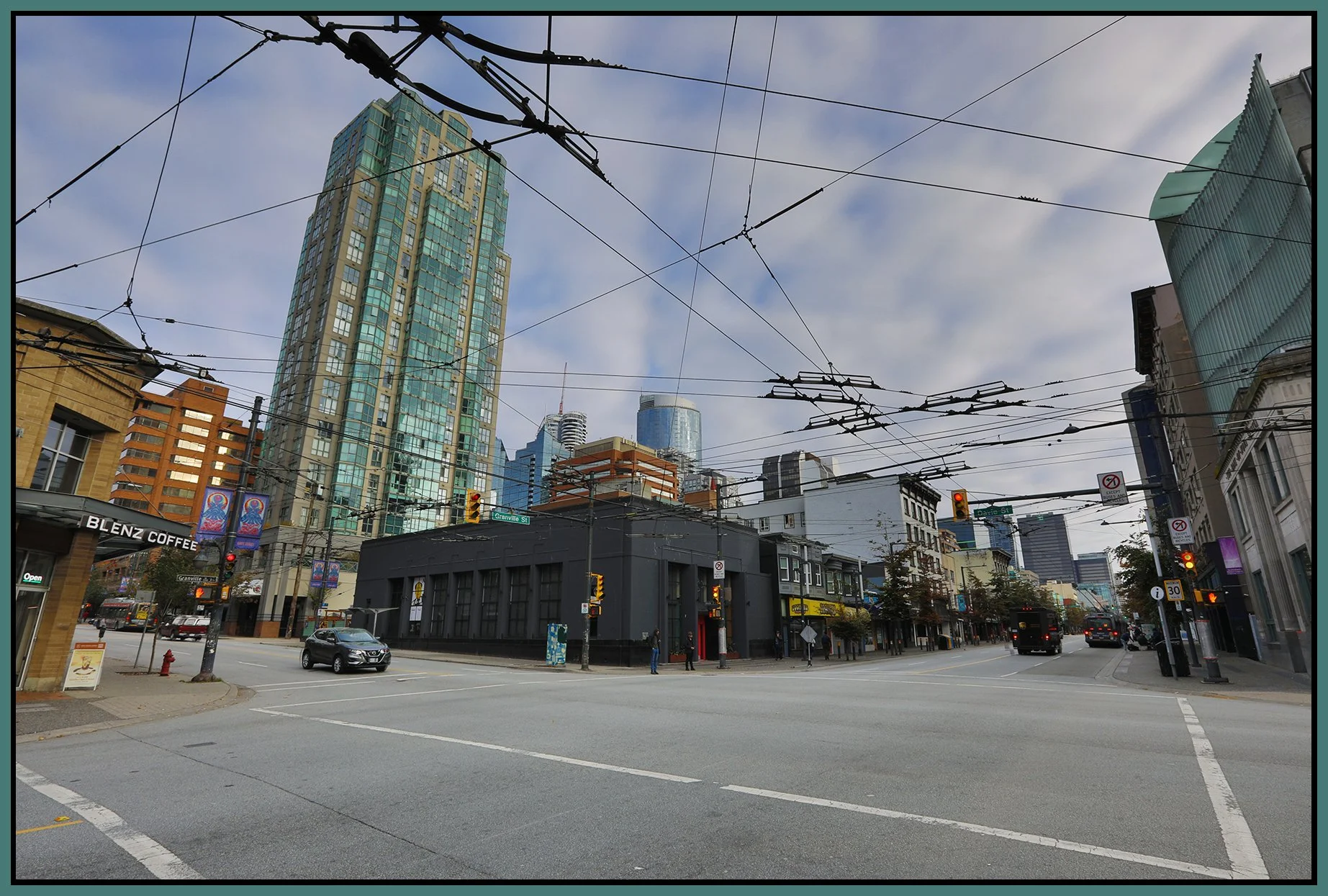 1193 Granville St_Oct 5_2023_HDR_5C6820_4x6s.jpg