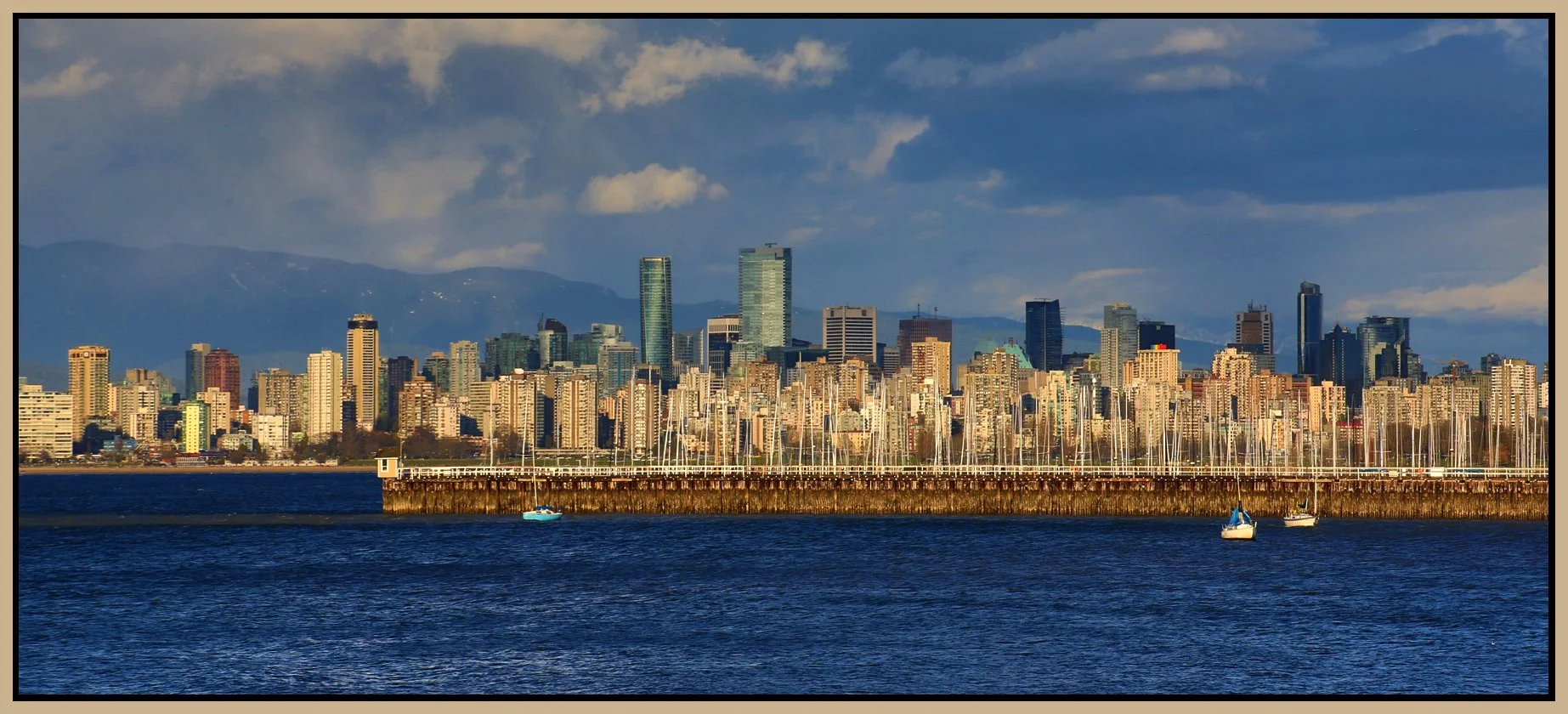 Vancouver from Jericho Beach_Apr 3_2017_HDR_L2768_3x6s.jpg