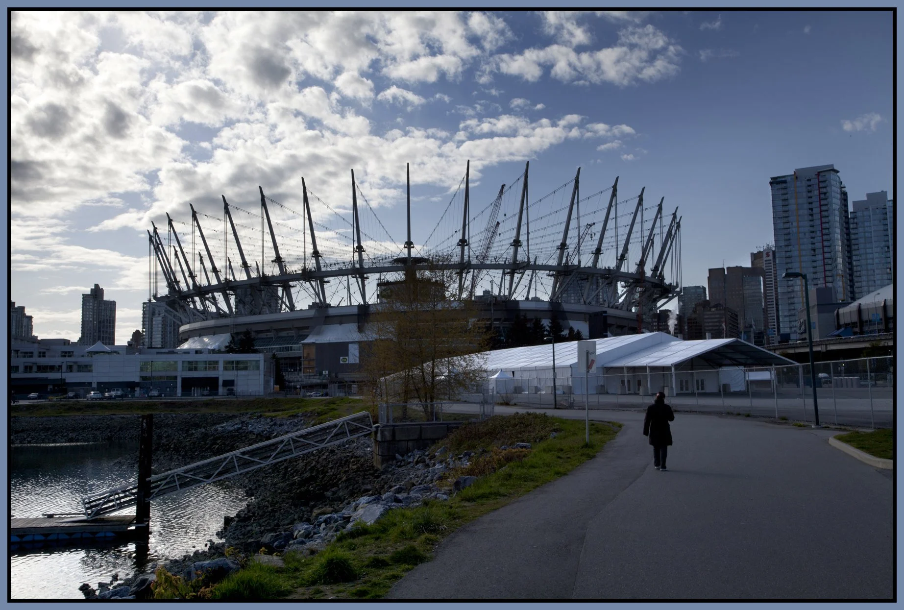 Stadium_Apr 21_2011_2941_4x6s.jpg