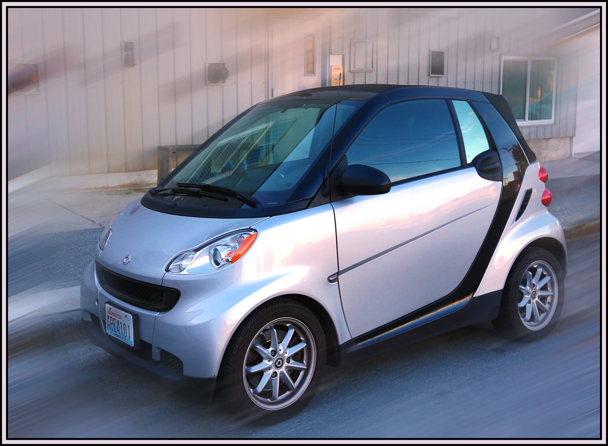 Smart Car_Jul 19_2015_HDR_H2053ss.jpg