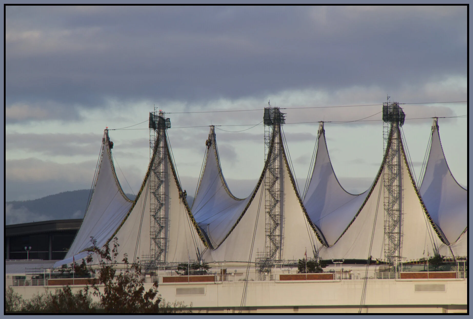 The Sails_Aug 23_2010_5502_4x6s.jpg