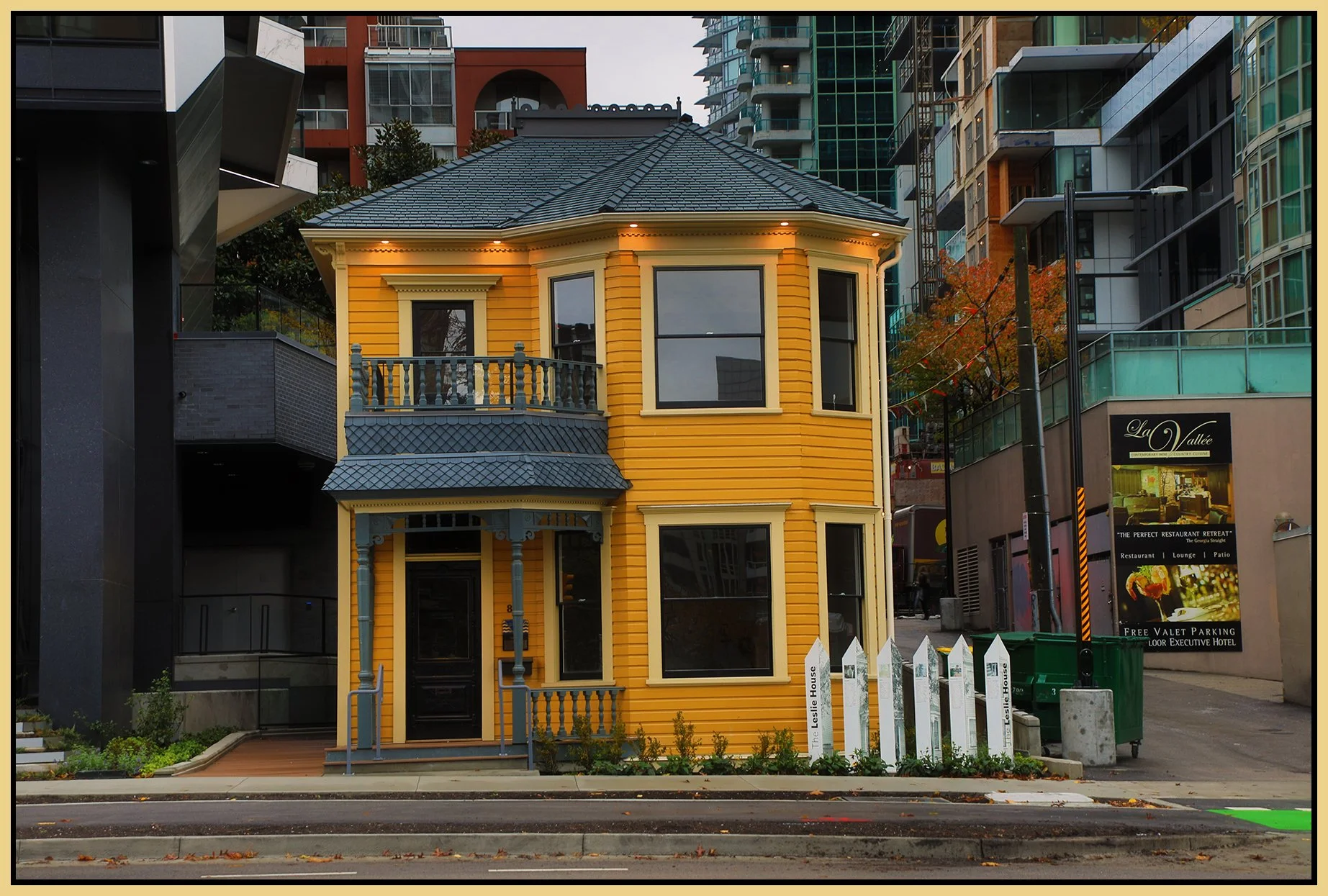685 Pacific St_Oct 22_2021_HDR_5A7828_peWw_4x6s.jpg