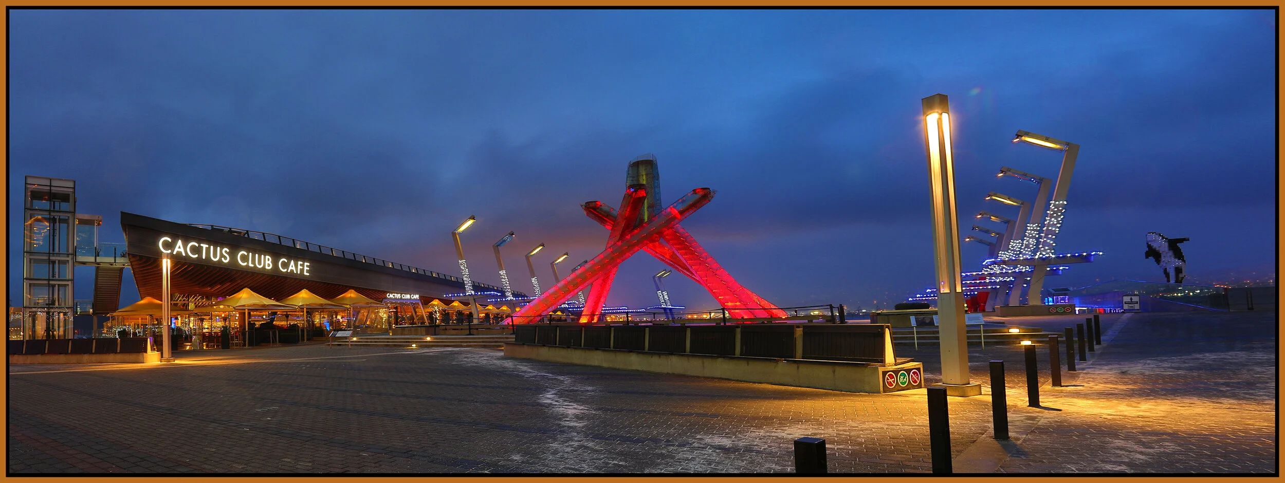 Jack Poole Pl_Dec 9_2013_HDR_Pan_D2333_4x11s.jpg