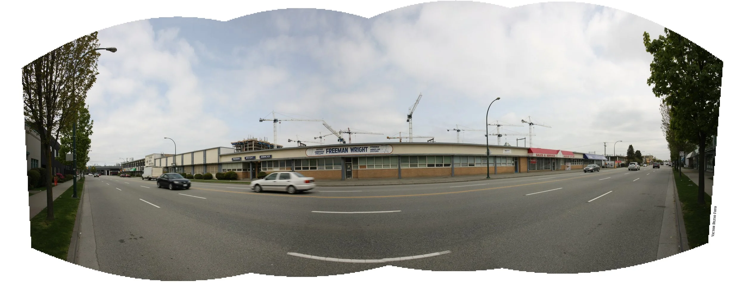 2nd AveW_May08_6265_Pan_4x11.jpg