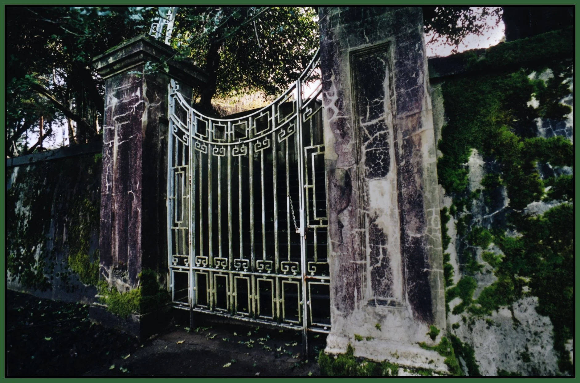 Shaughnessy Gate_8985_4x6s.jpg