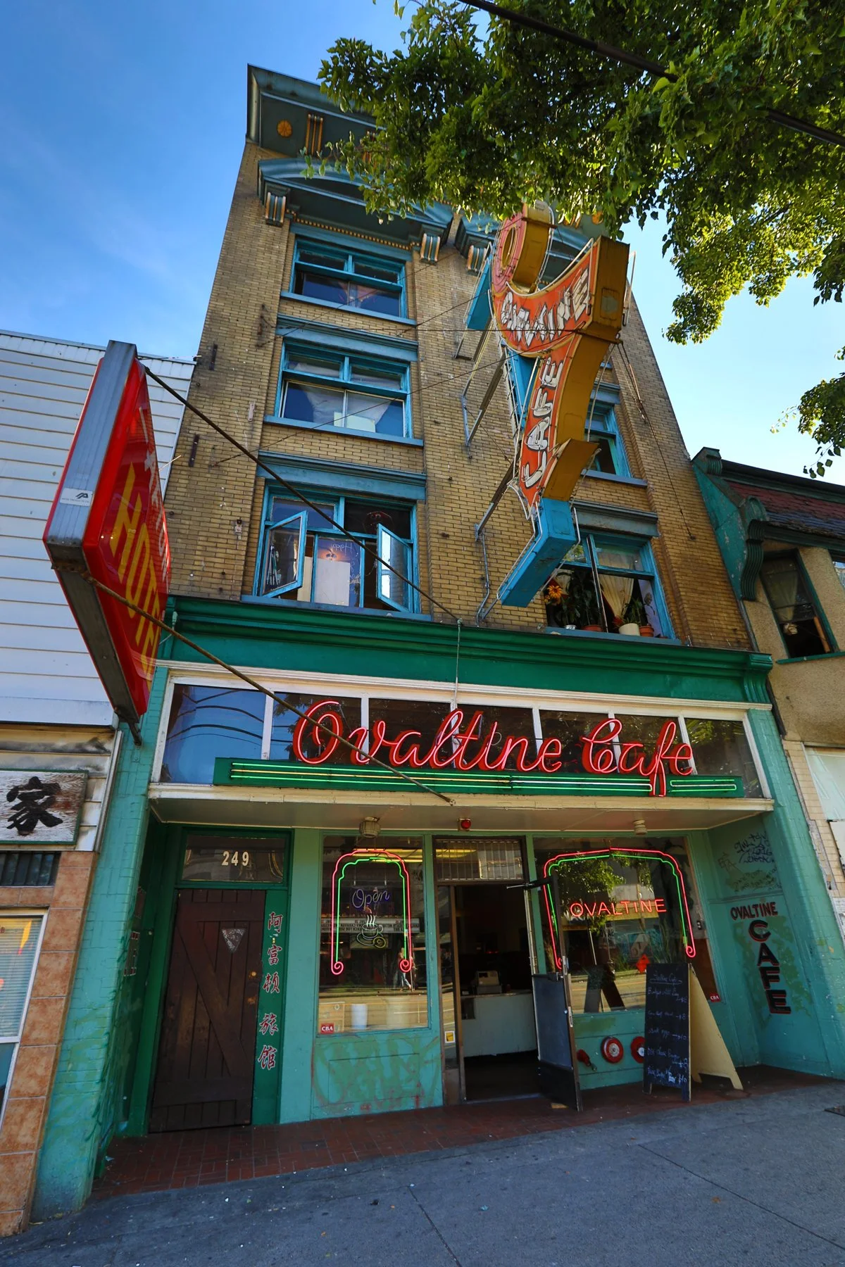 249 E Hastings Ovaltine_Jul 25_2017_HDR_B2065_4x6.jpg