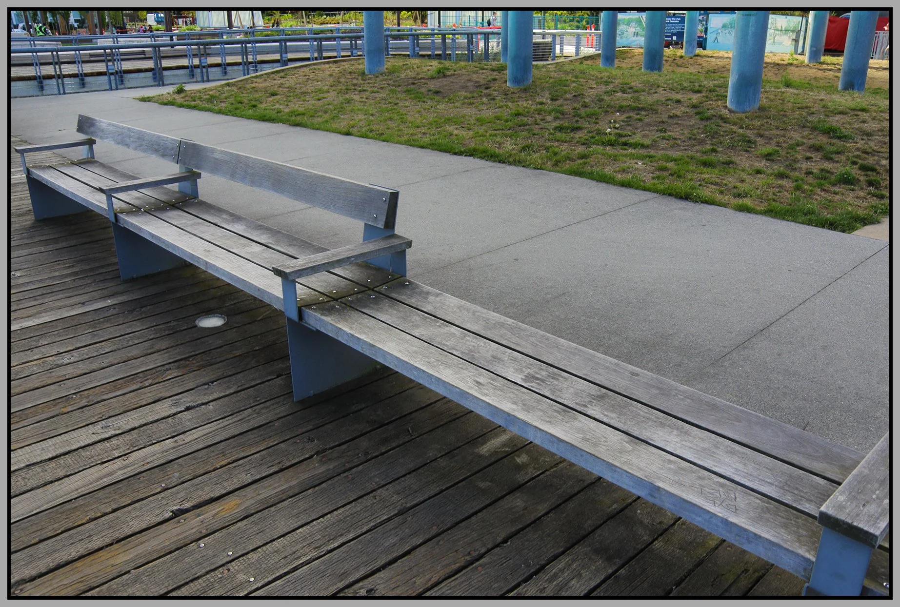 New West Quayside Benches_Jul 30_2026_HDR_4L7724_4x6s.jpg