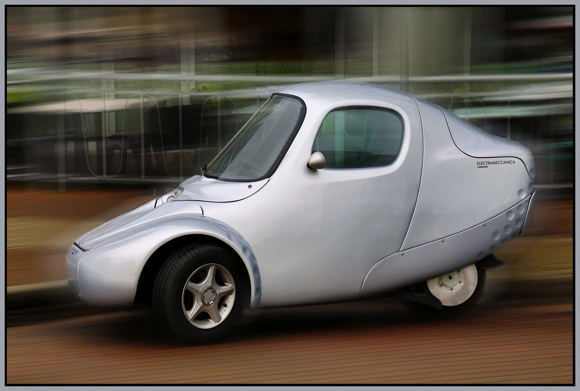 ElectraMeccanica_Feb 8_2015_HDR_F9978b_4x6s.jpg