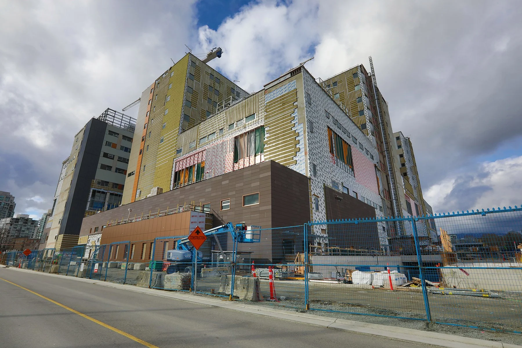 New St.Paul's Hospital Const_Mar 16_2025_HDR_F0936_4x6.jpg