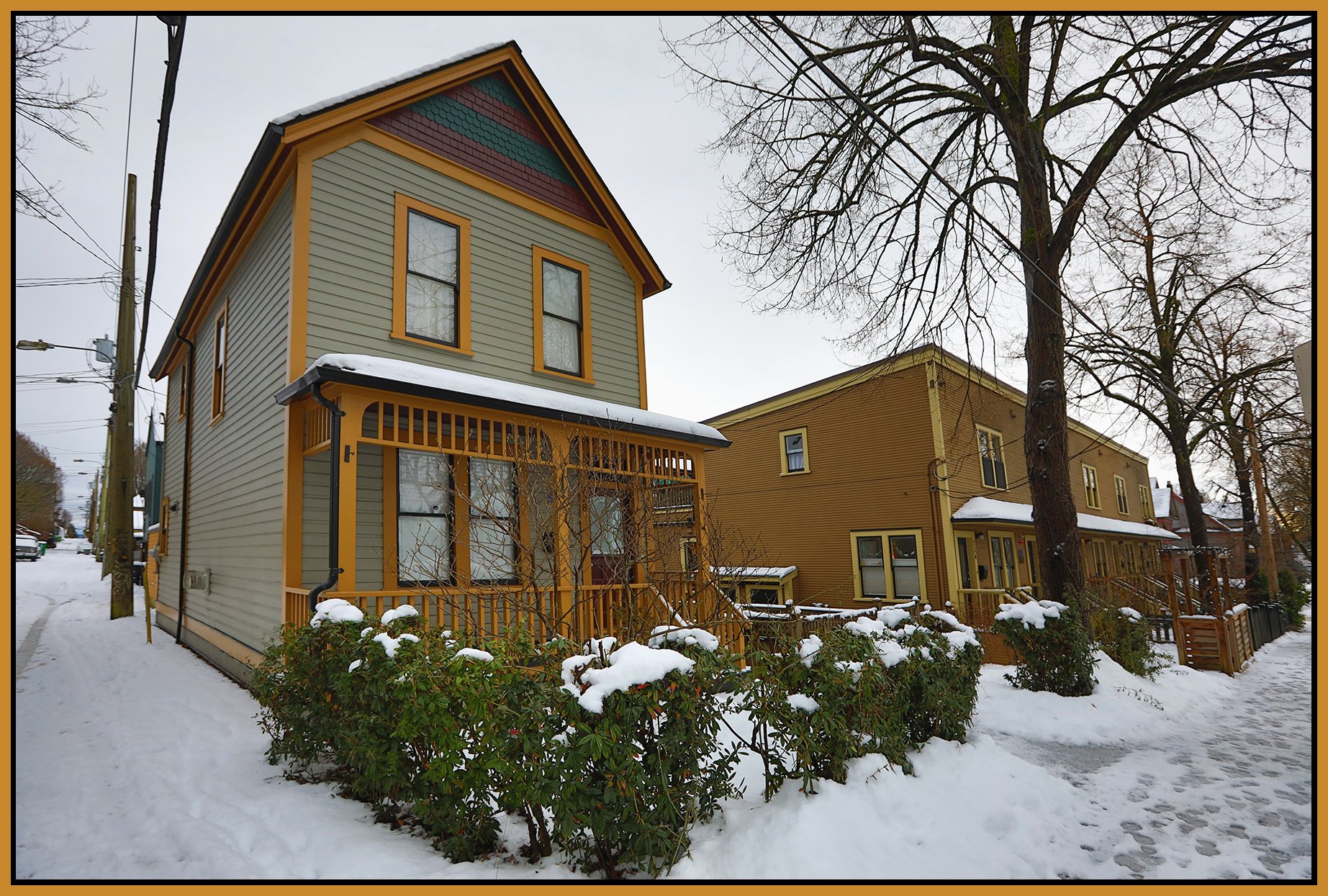728 Jackson St Strathcona in Snow_Jan 2_2022_HDR_5A6150_4x6s.jpg