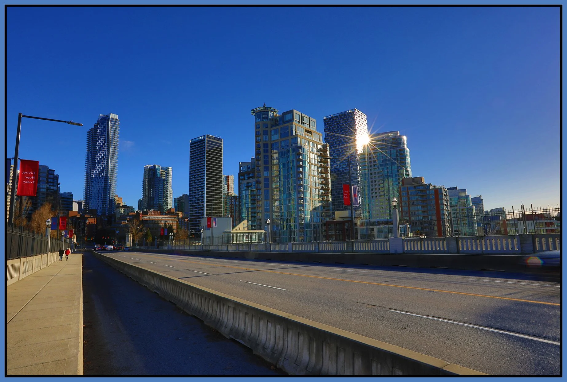 Burrard Bridge LkgNE_Dec 8_2021_HDR_5A2191_peVibr_4x6s.jpg