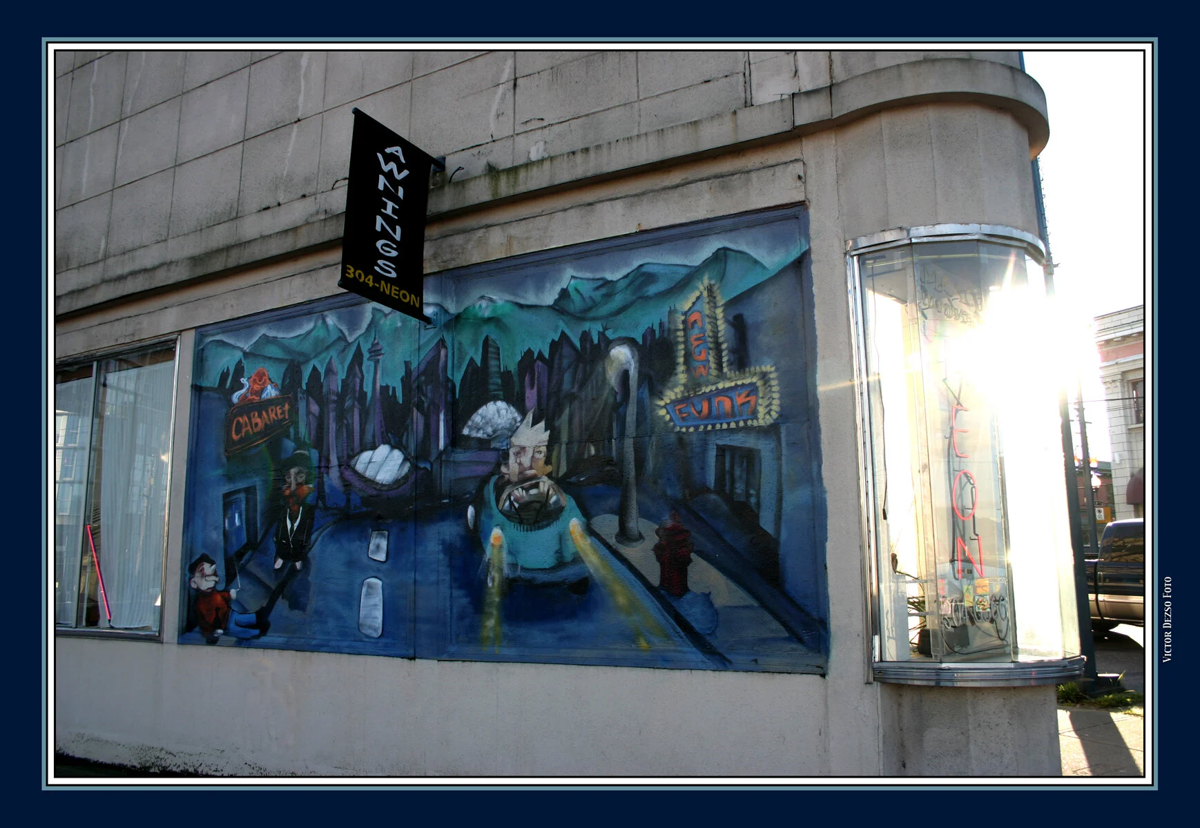 Main St Neon_Feb 19_2004_5494_4x6s copy.jpg